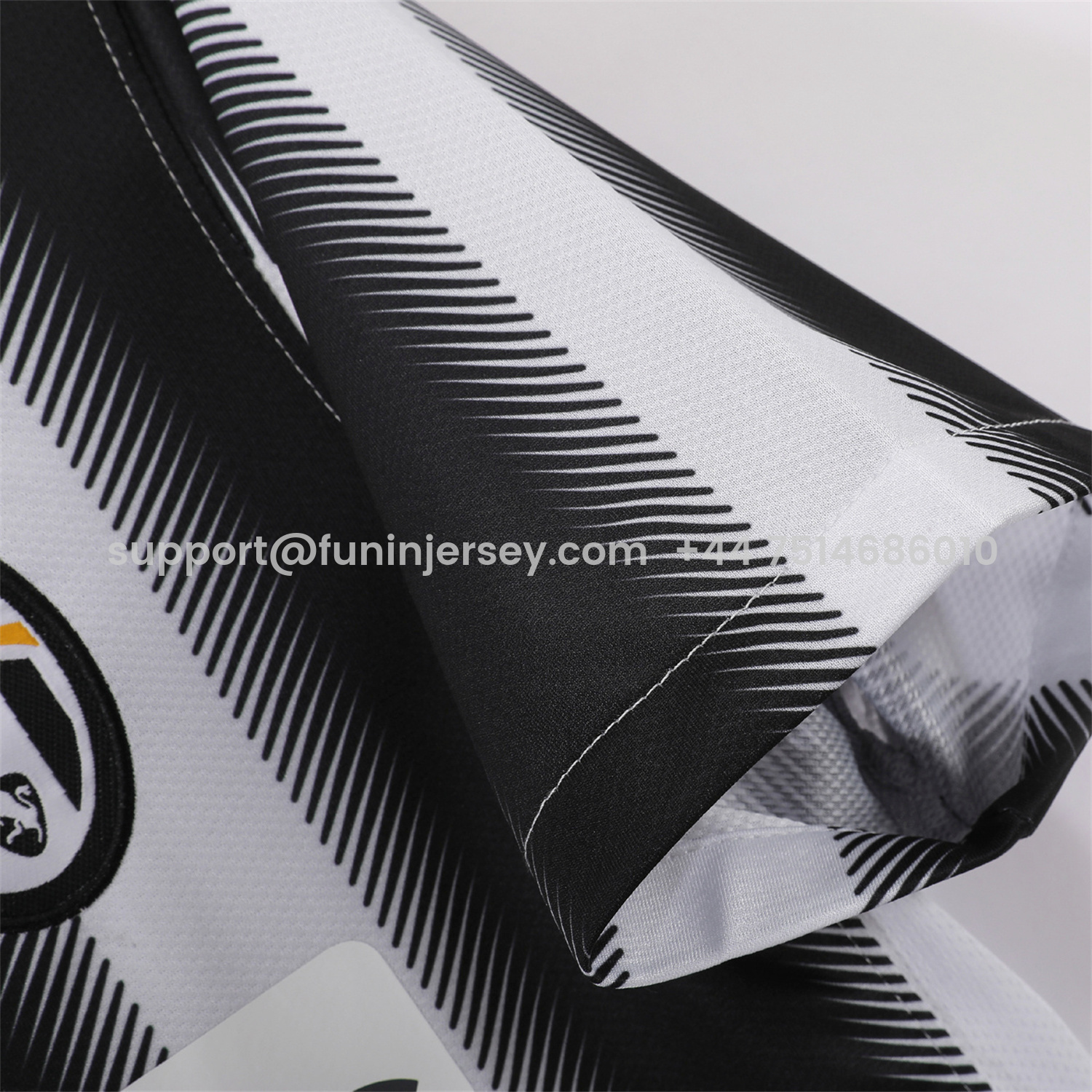 Funinjersey-Retro Juventus 2011-12 Home Jersey