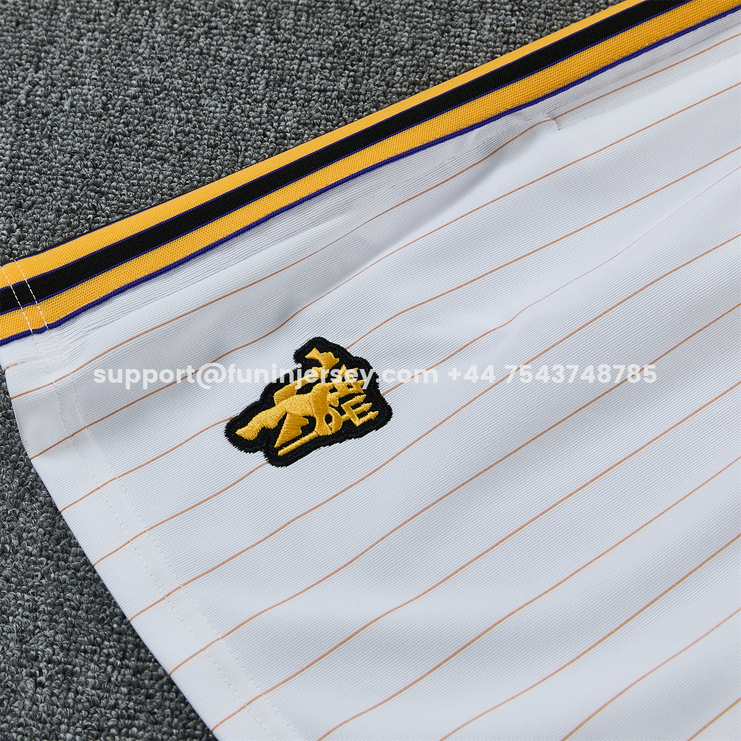 Funinjersey-Manchester United 25-26 Retro Style Short-Sleeve Training Set - White With Thin Black Stripes Top & Pants