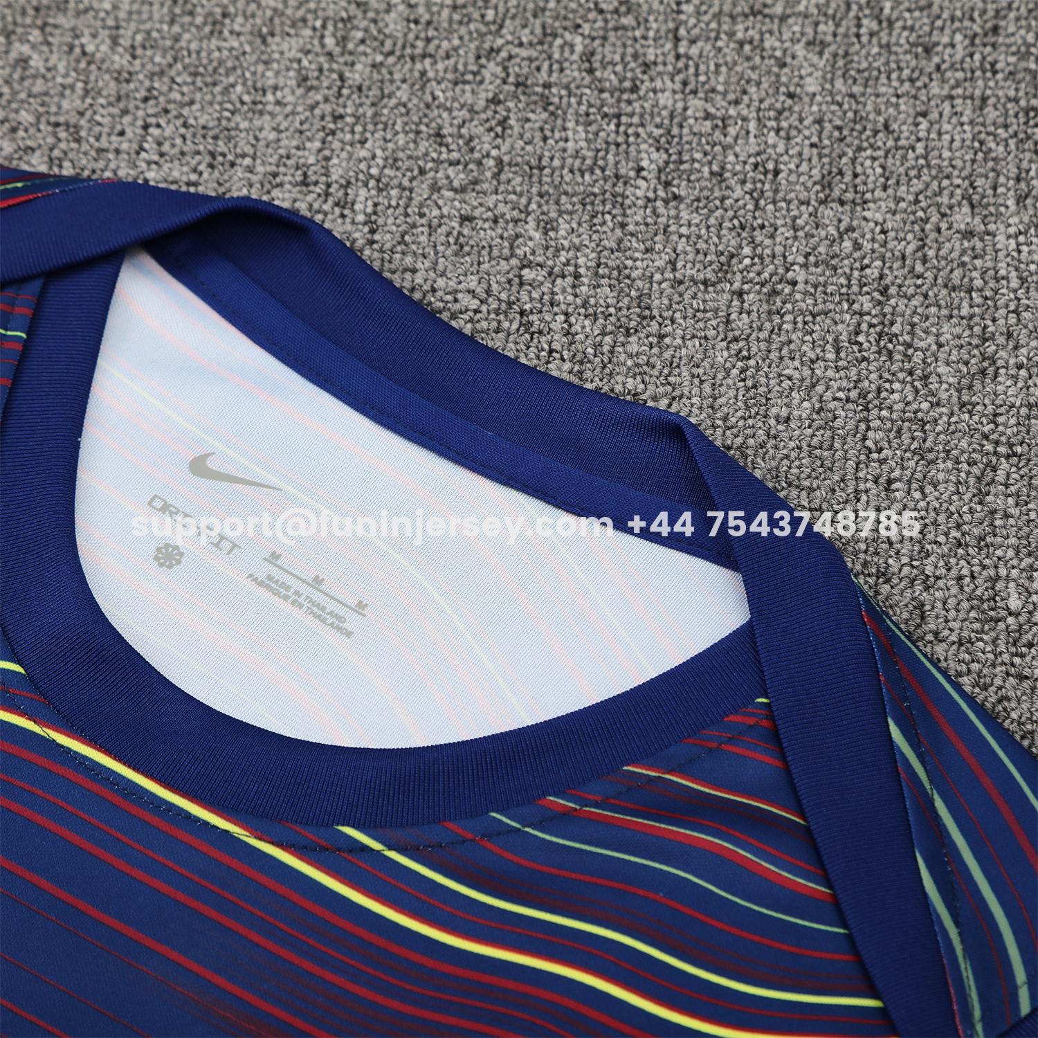 Funinjersey-Barcelona 25-26 Short-Sleeve Training Set - Colors Top & Dark Blue With Pink Accents Pants
