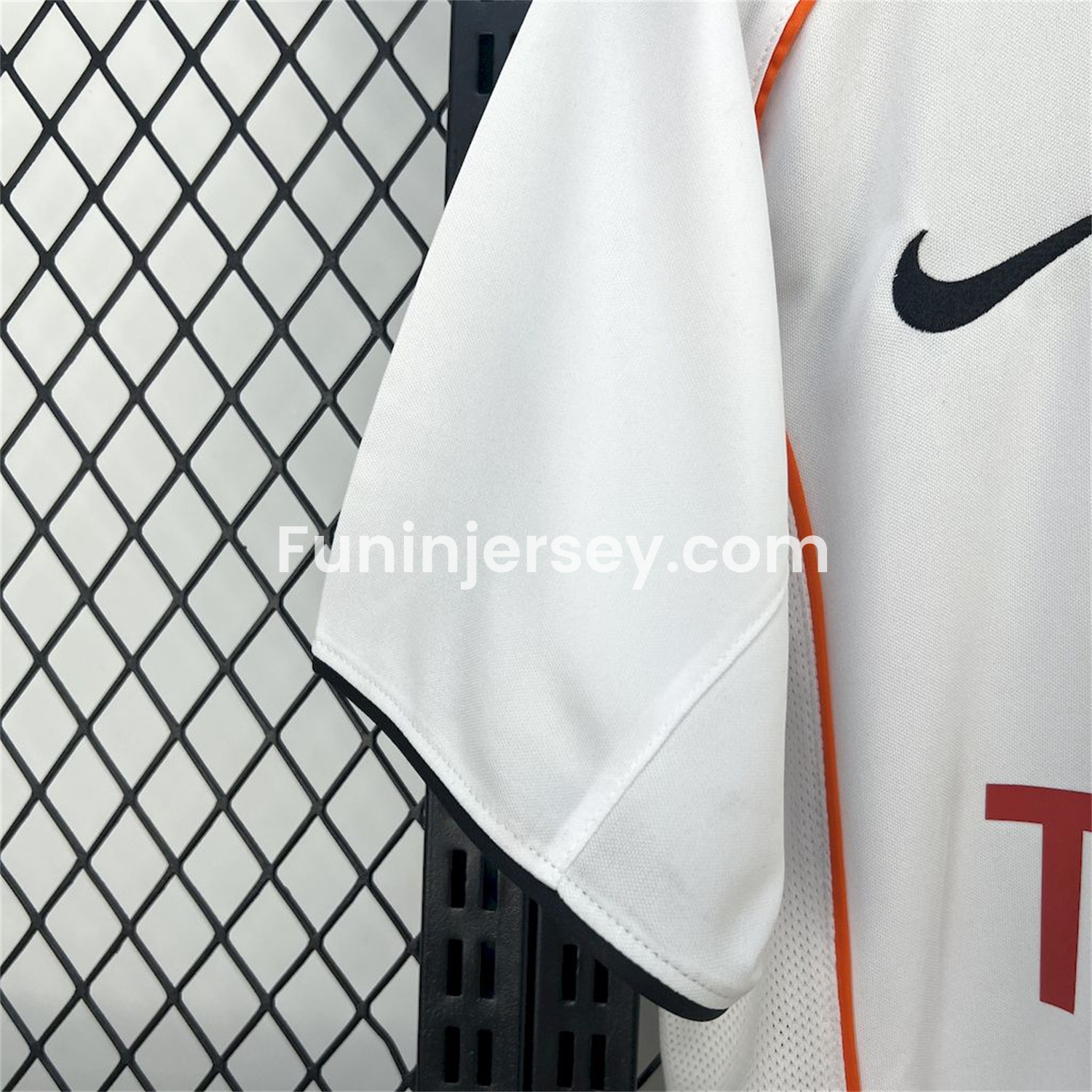 Funinjersey-Retro Valencia 2004-05 Home Jersey