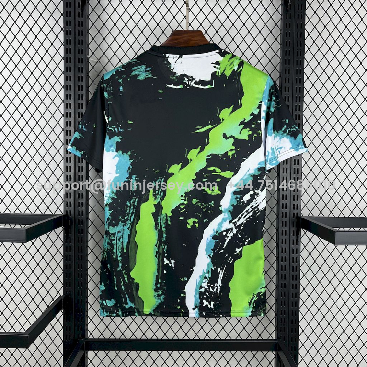 Funinjersey-Real Madrid 25-26 Black Green Colorful Training Jersey - Fans Version