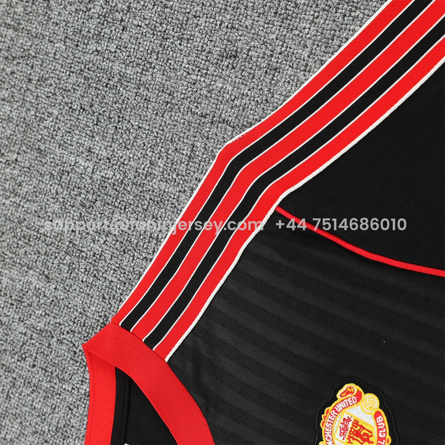 Funinjersey-Manchester United 25-26 Short-Sleeve Training Set - Red Lines Black Top & Black Shorts