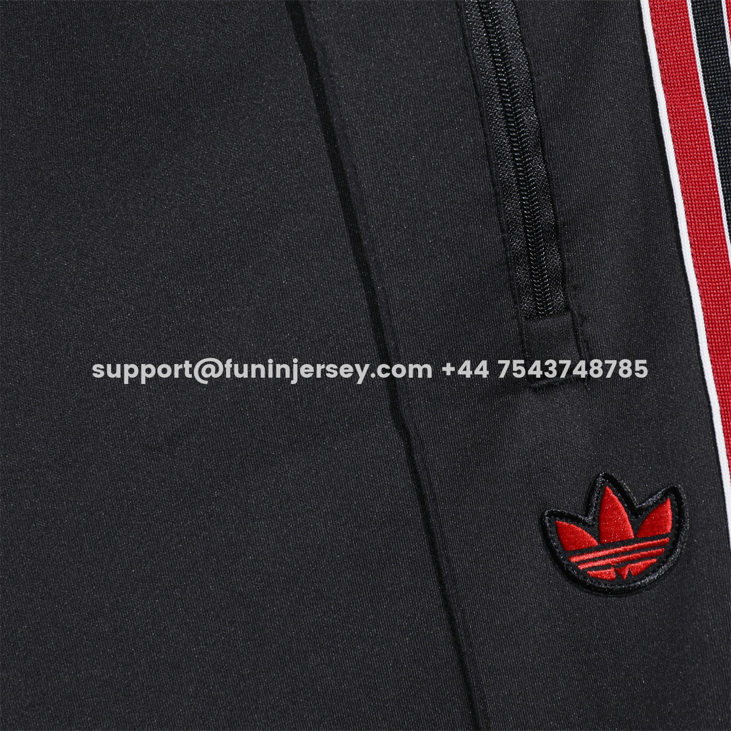 Funinjersey-Manchester United 25-26 Red Lines Training Set - Black Top and Black Pants