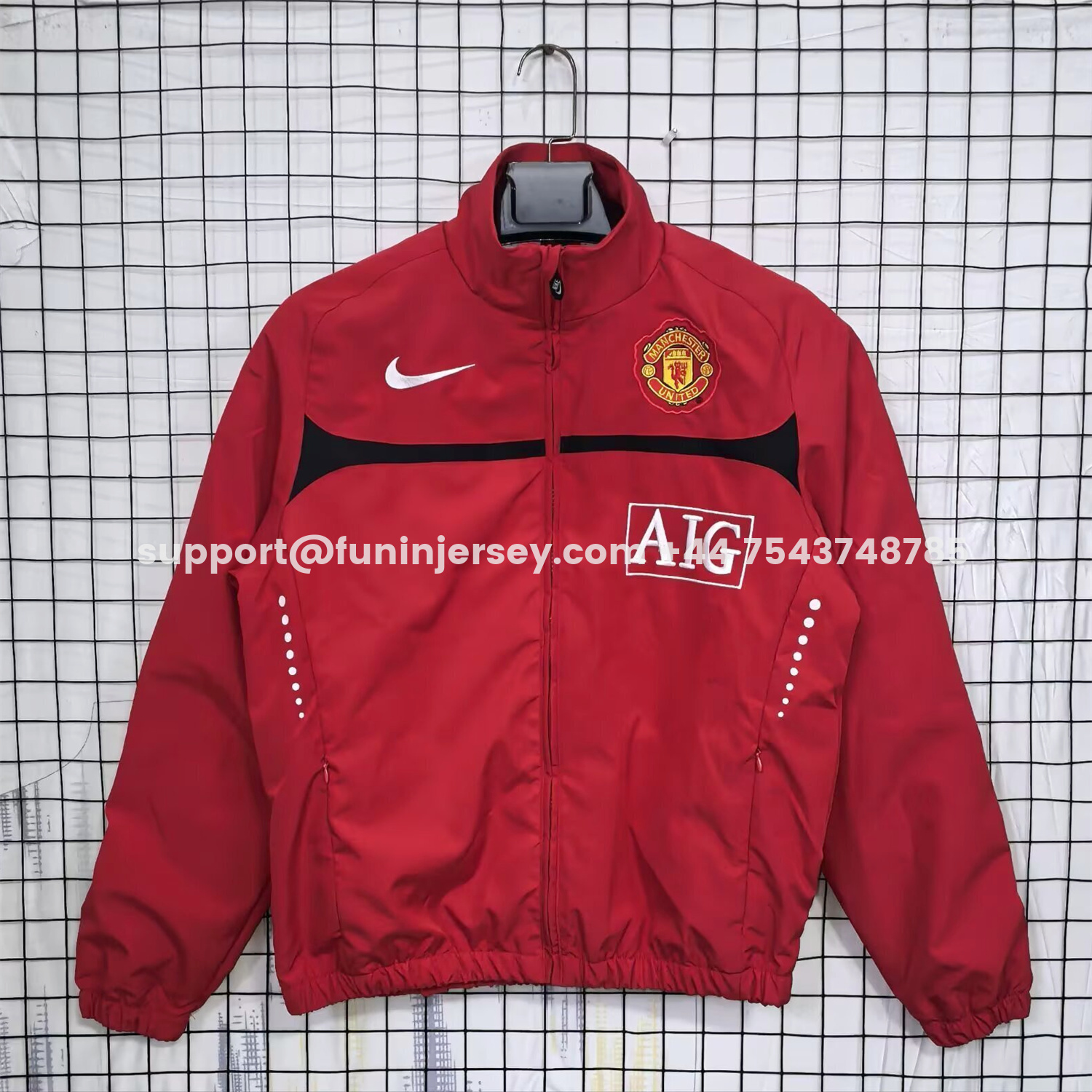 Funinjersey-Retro Manchester United 2010-11 Red Windbreaker Jacket