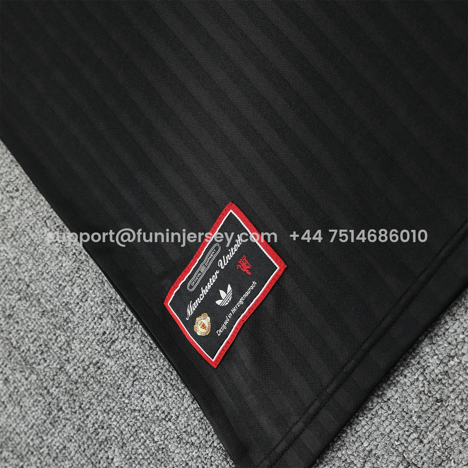 Funinjersey-Manchester United 25-26 Short-Sleeve Training Set - Red Lines Black Top & Black Shorts