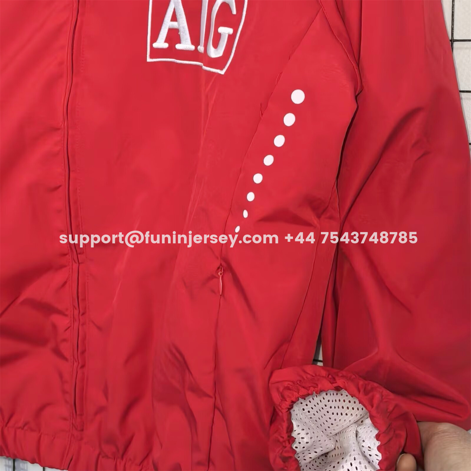 Funinjersey-Retro Manchester United 2010-11 Red Windbreaker Jacket