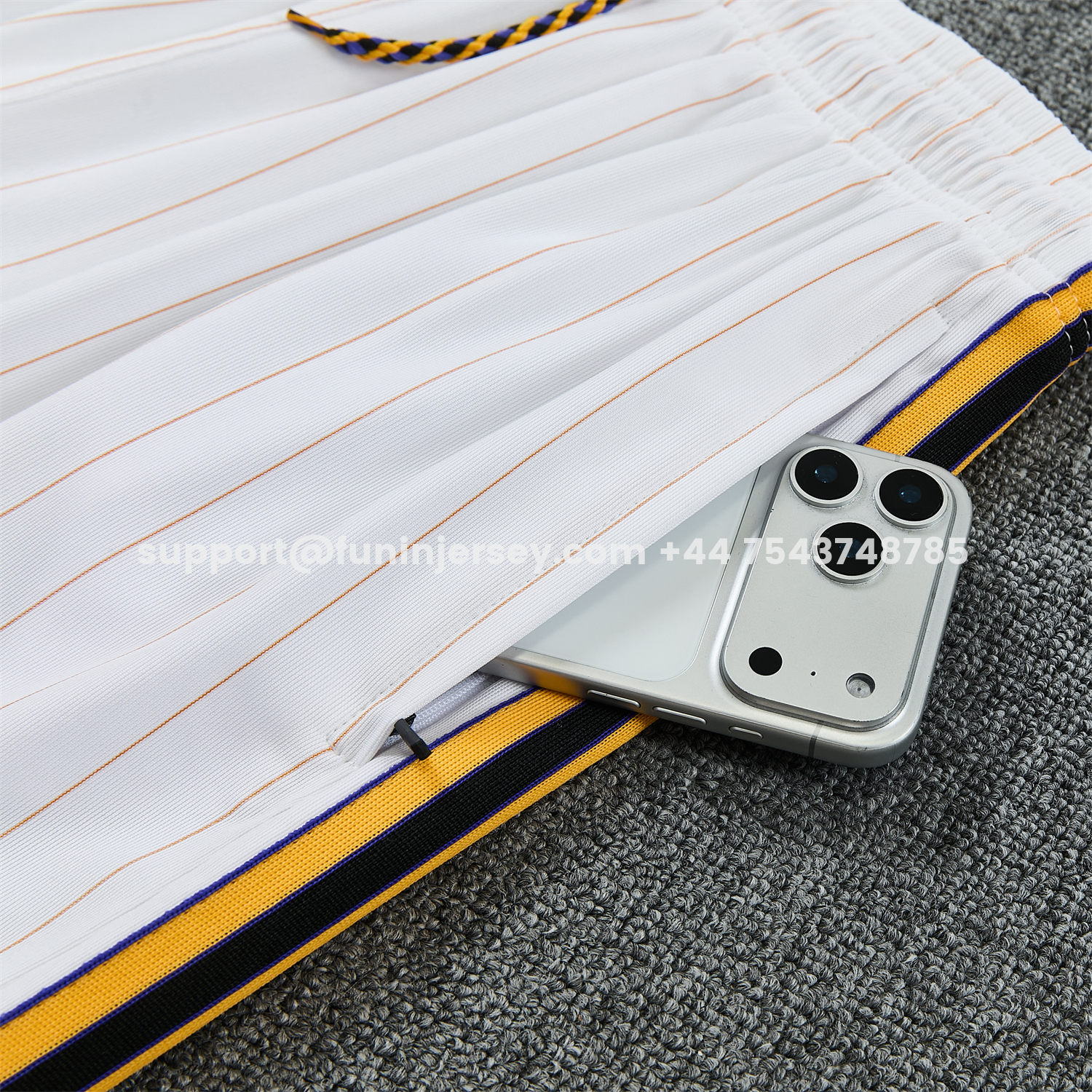 Funinjersey-Manchester United 25-26 Retro Style Short-Sleeve Training Set - White With Thin Black Stripes Top & Pants