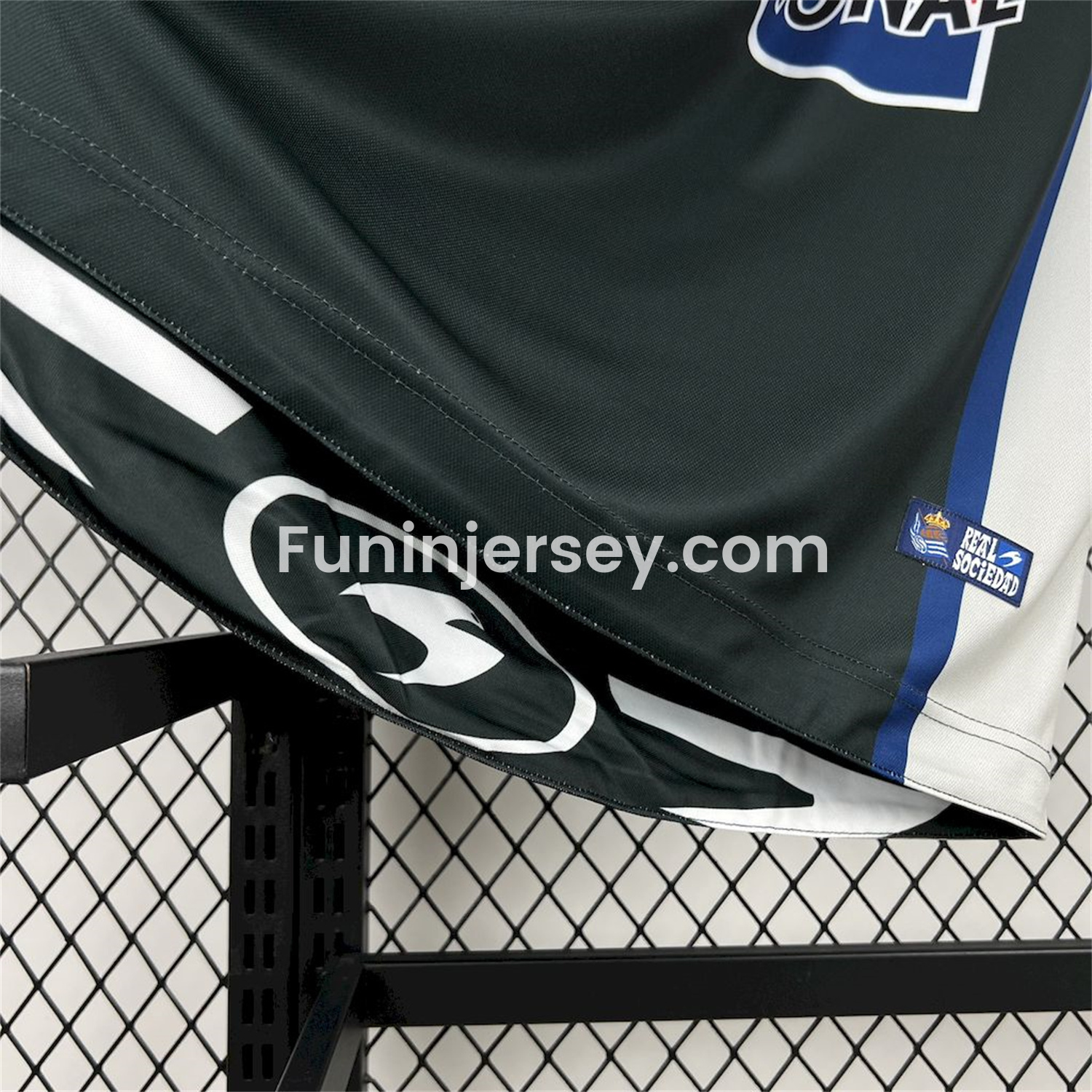 Funinjersey-Retro Real Sociedad 2000-02 Away Jersey