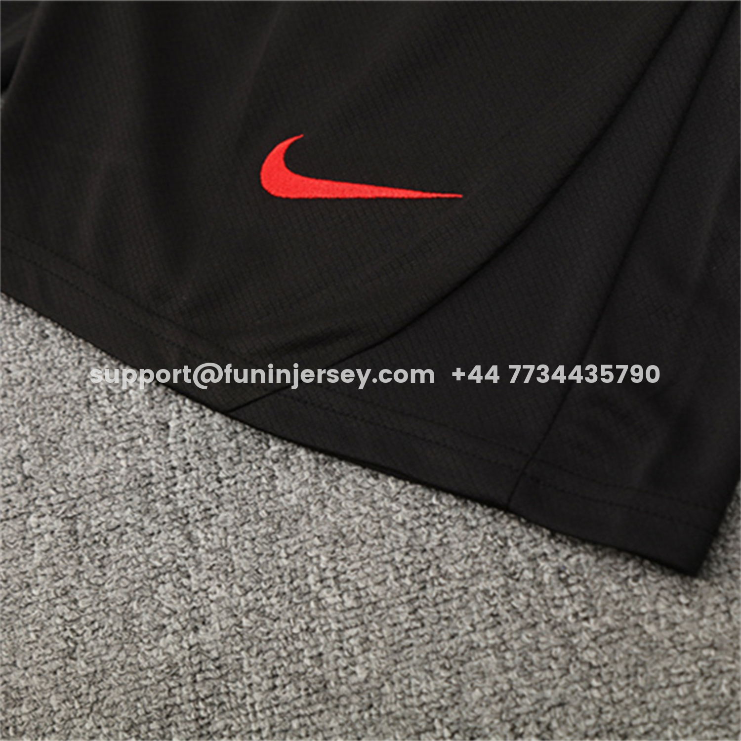 Funinjersey-Paris Saint-Germain PSG 25-26 Short-Sleeve Training Set - White Edge Black Top & Black Shorts