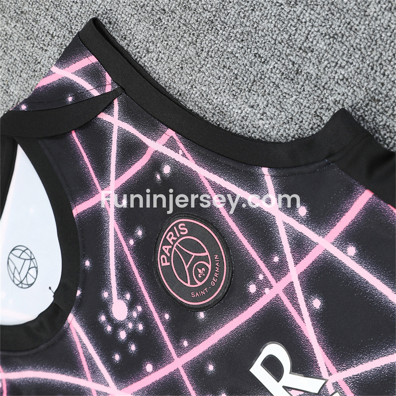 Funinjersey-Paris Saint-Germain PSG 25-26 Vest Training Set - Pink Fluorescent Rays Black Vest & Black Shorts