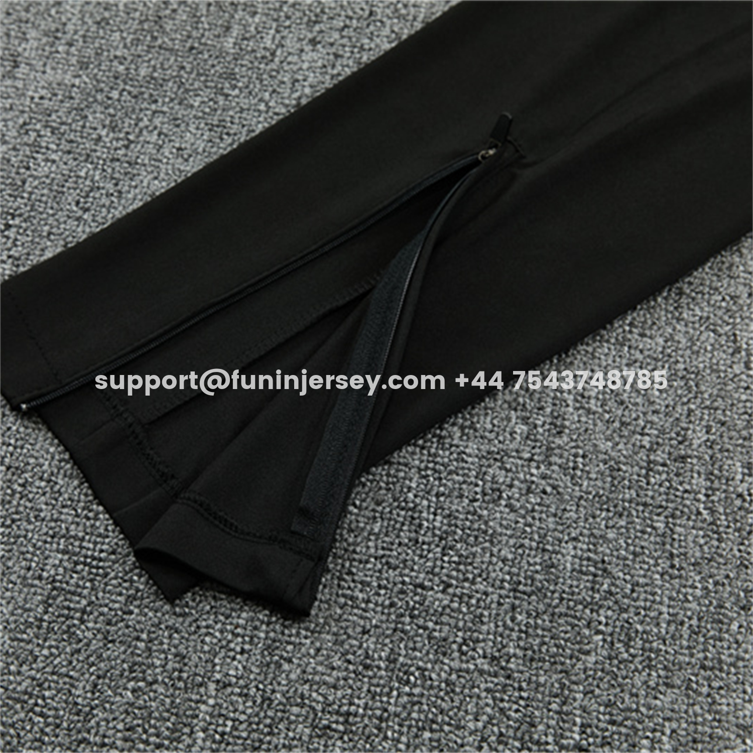 Funinjersey-Barcelona 26-27 Kids Long Sleeves Training Set - Light Grey Top & Black Pants