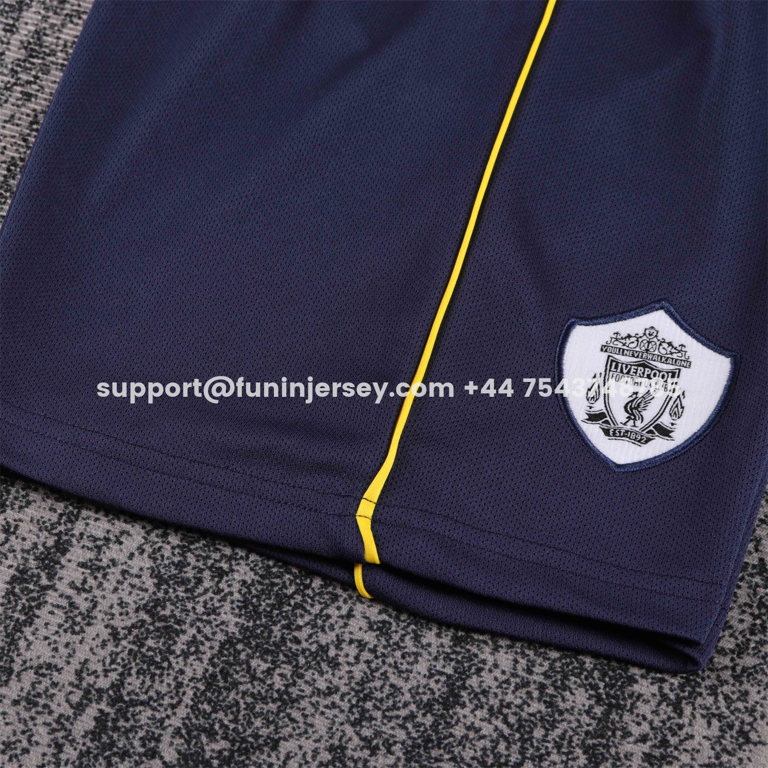 Funinjersey-Retro Liver.pool 2001-02 Away Kids Kit