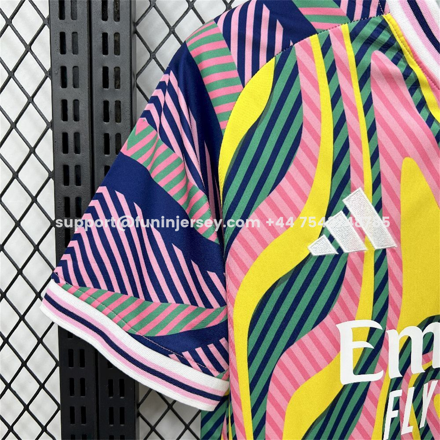 Funinjersey-Real Madrid 25-26 Iridescent Colors Pre-Match Training Jersey - Fans Version