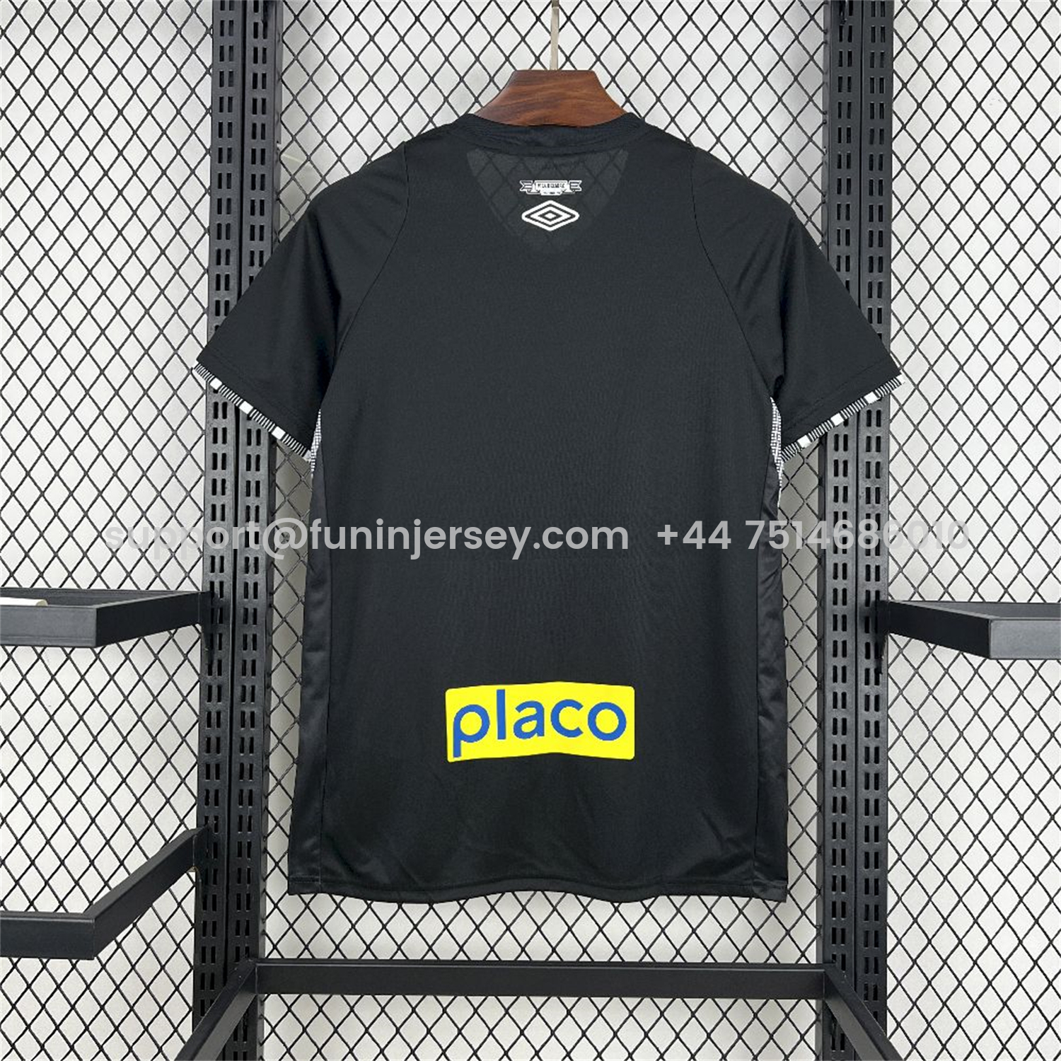 Funinjersey-Santos 25-26 Black Goalkeeper Jersey with Sponsors - Fans Version