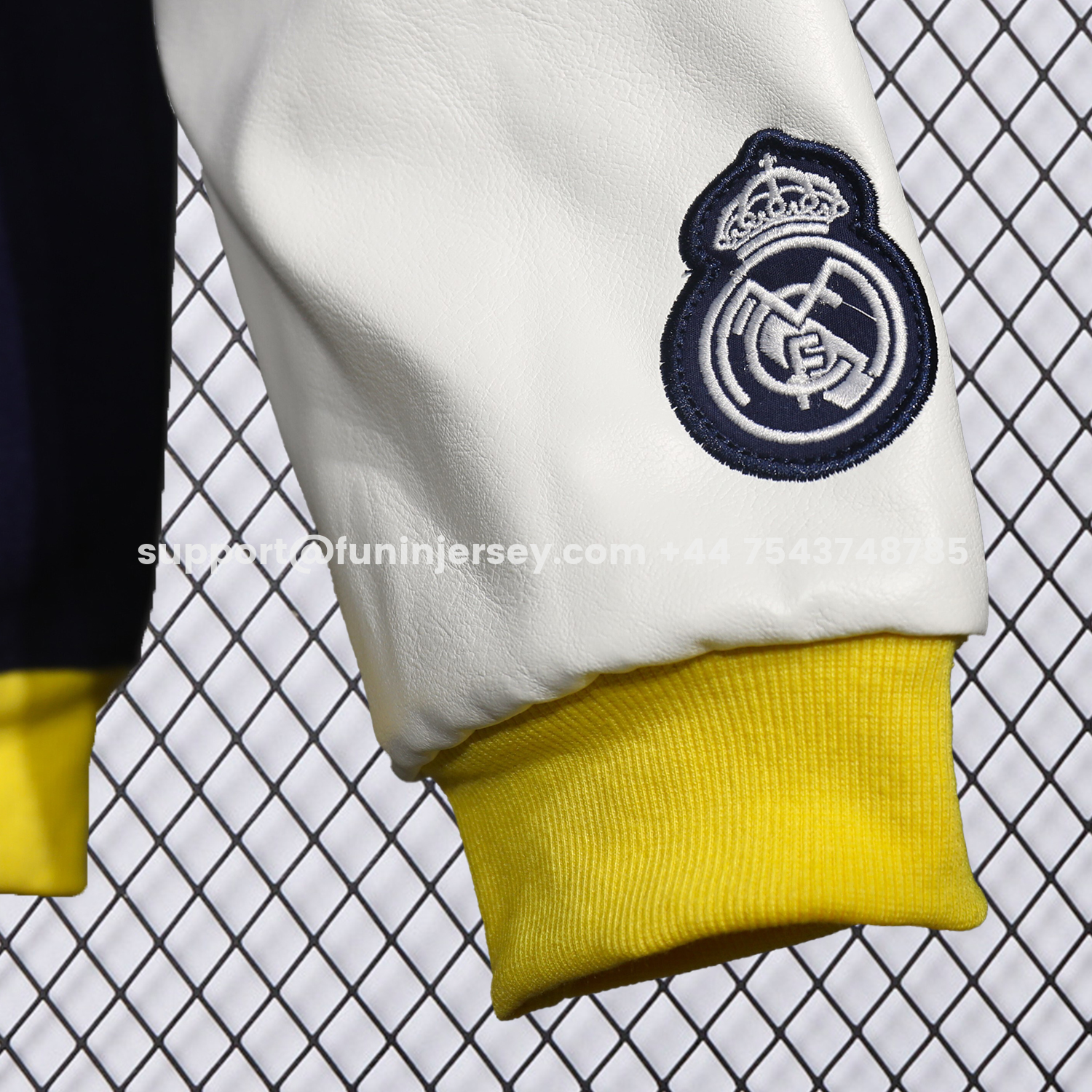 Funinjersey-Real Madrid 25-26 Warm Windbreaker Jacket - Dark Blue And White