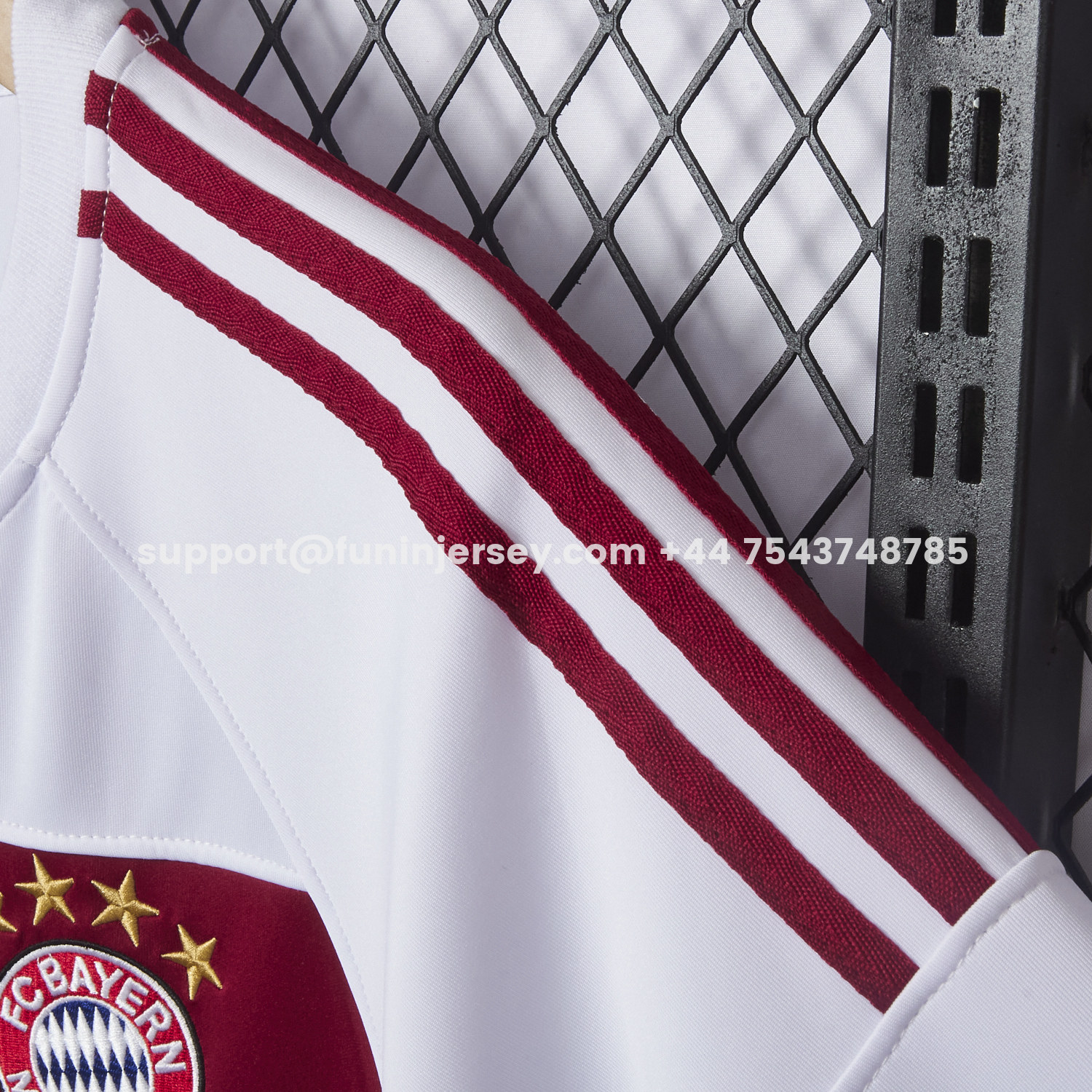 Funinjersey-Bayern Munich 25-26 White Stripes Unisex Pullover Hoodie