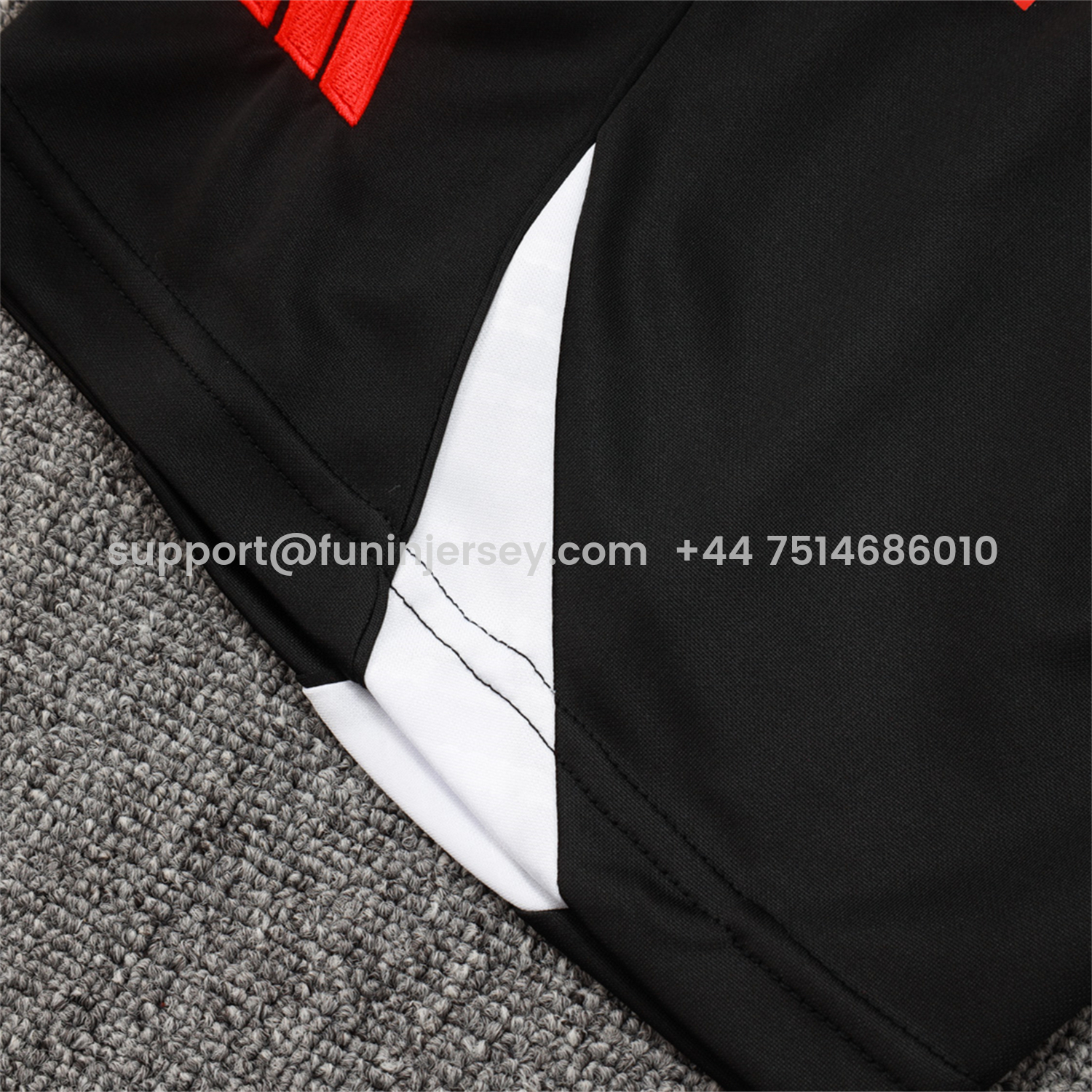 Funinjersey-Liver.pool 25-26 Vest Training Set - Black Vest & Black Shorts