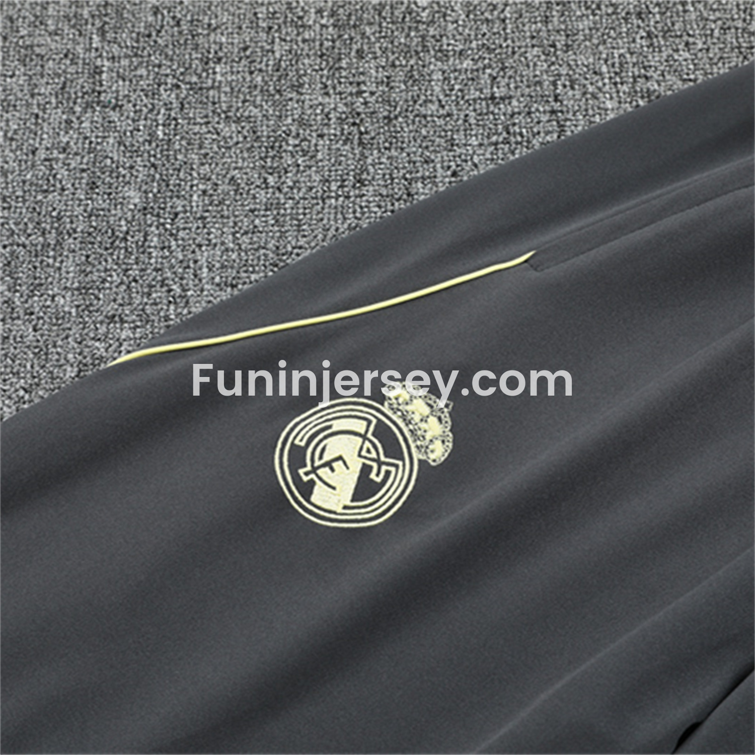Funinjersey-Real Madrid 25-26 Kid Long Sleeves Training Set - Gray Top & Gray Pants