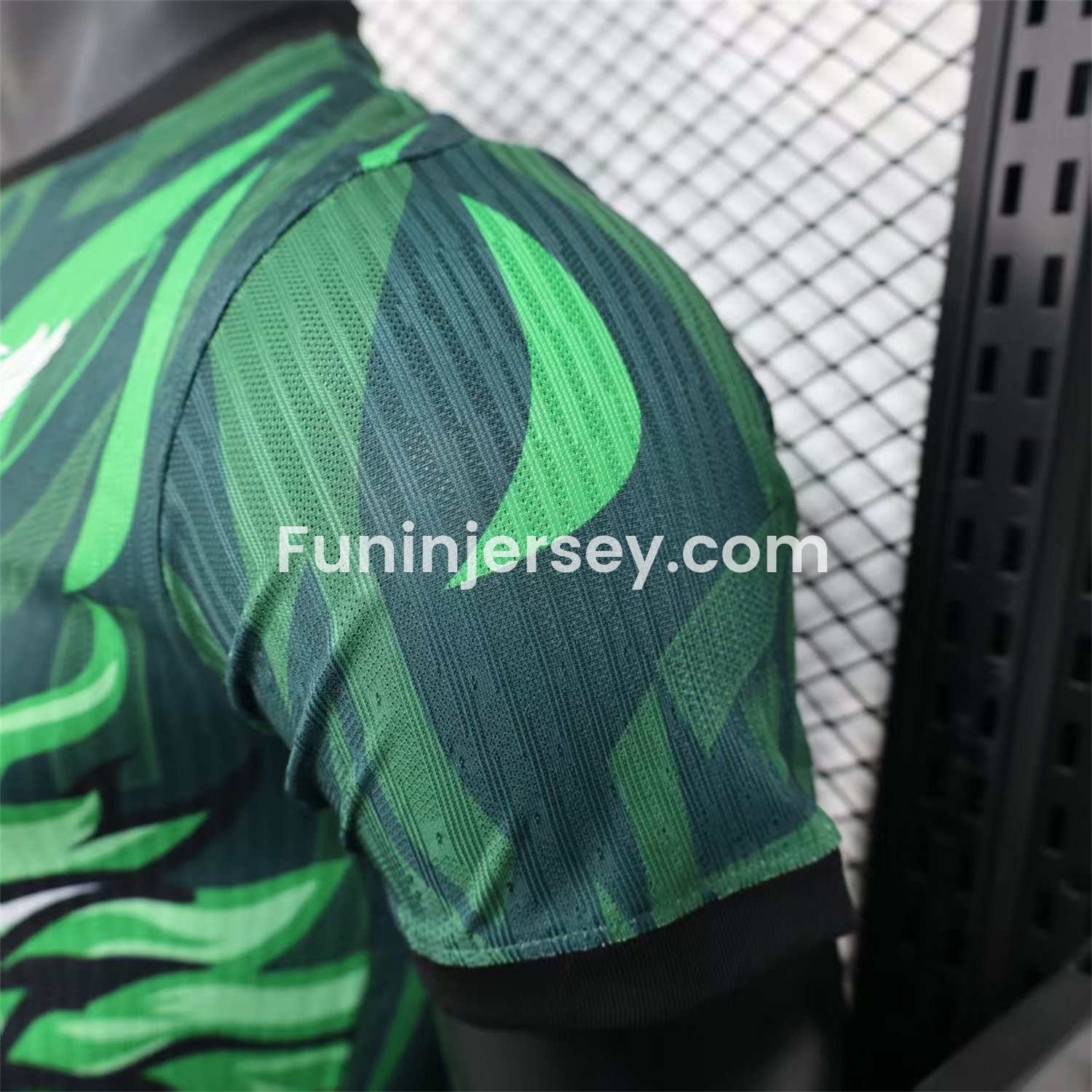 Funinjersey-Liver.pool 25-26 Green Dragon and Fire Special Jersey - Player Version
