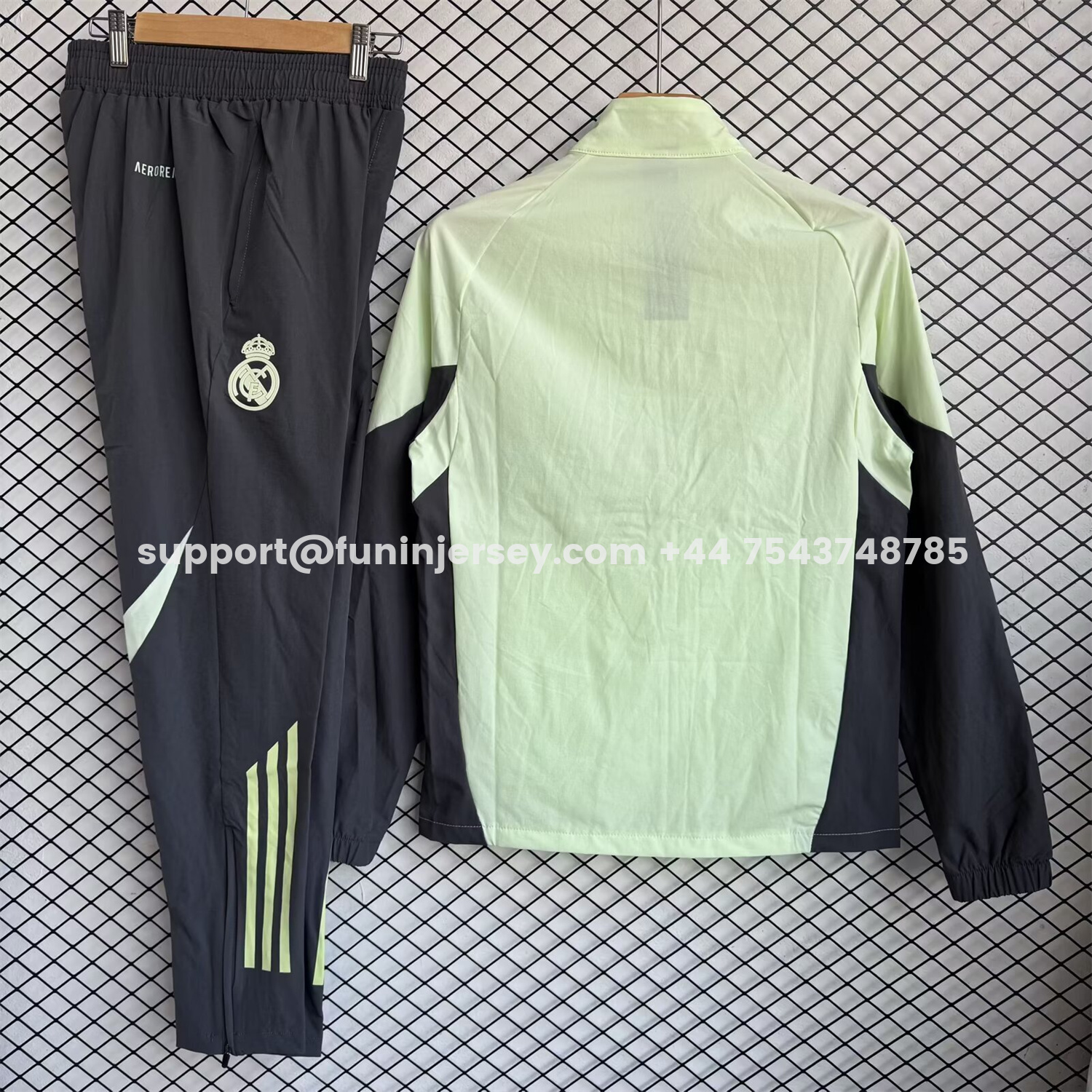 Funinjersey-Real Madrid 25-26 Windbreaker Training Set - Green Top and Black Pants