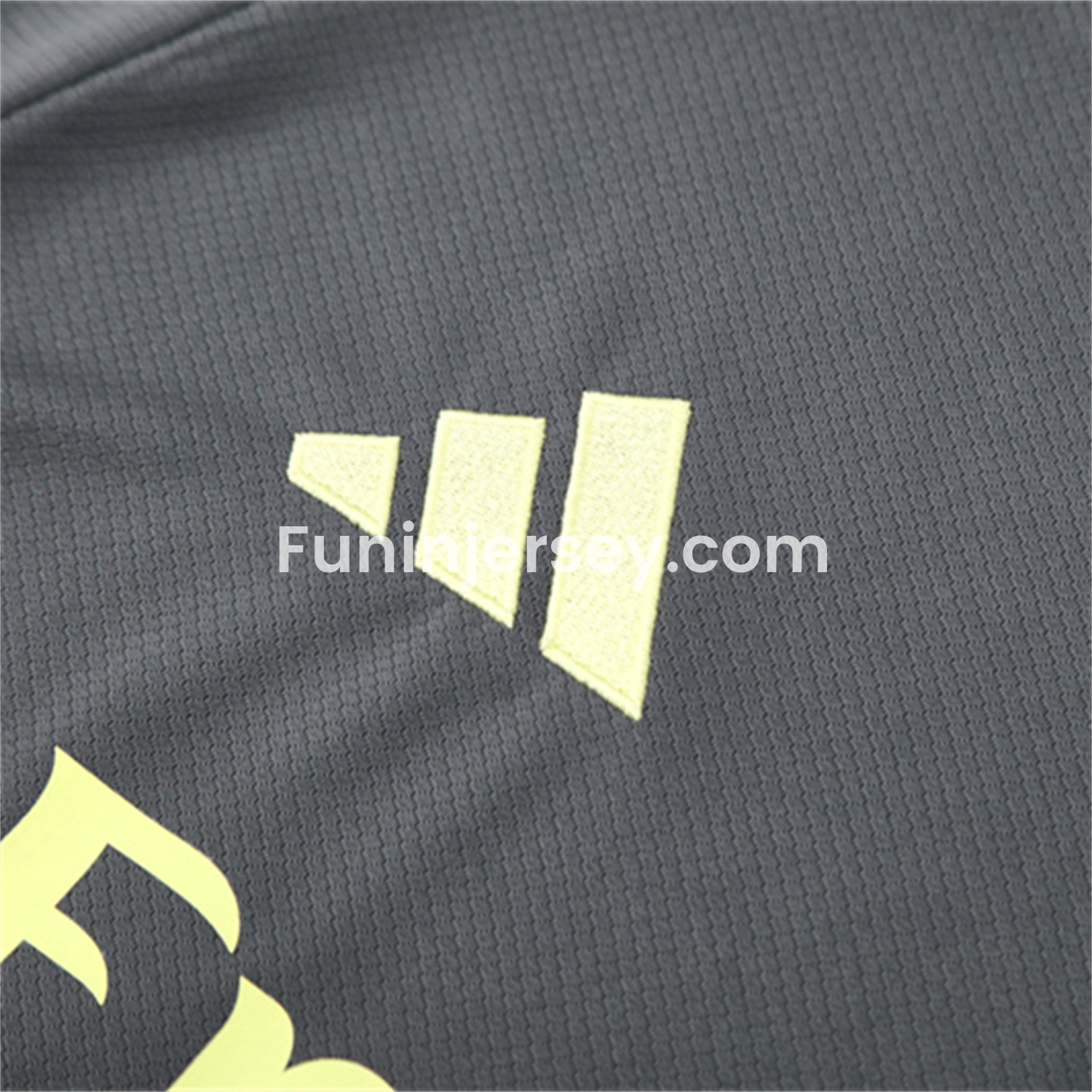 Funinjersey-Real Madrid 25-26 Kids Short-Sleeve Training Set - Deep Grey Top and Shorts