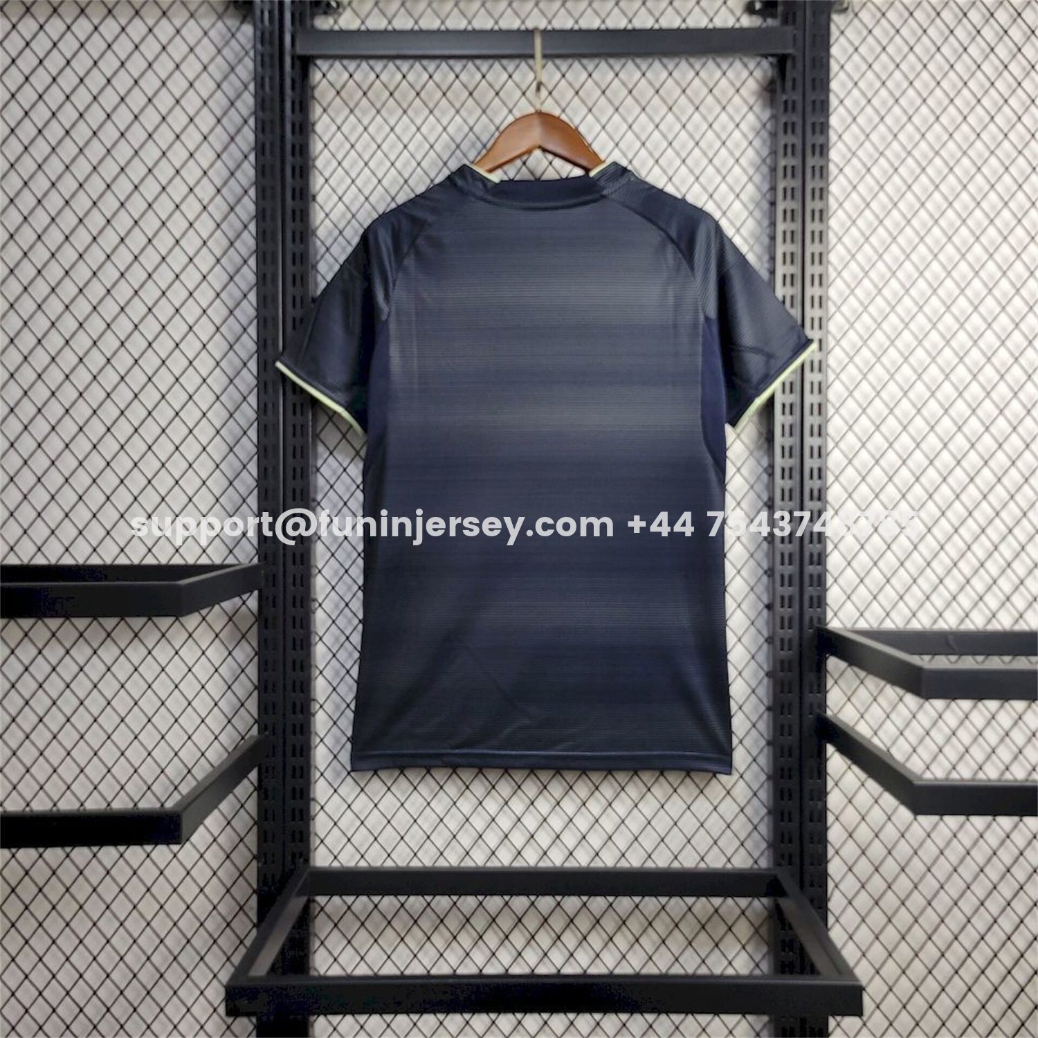 Funinjersey-Women's Real Madrid 25-26 Away Jersey