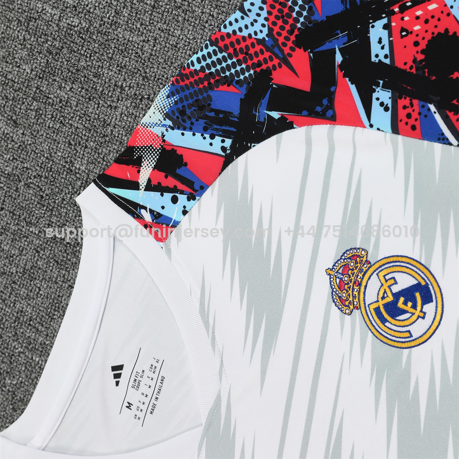 Funinjersey-Real Madrid 25-26 Short-Sleeve Training Set - Grey Arrow Pattern Top & Black Shorts