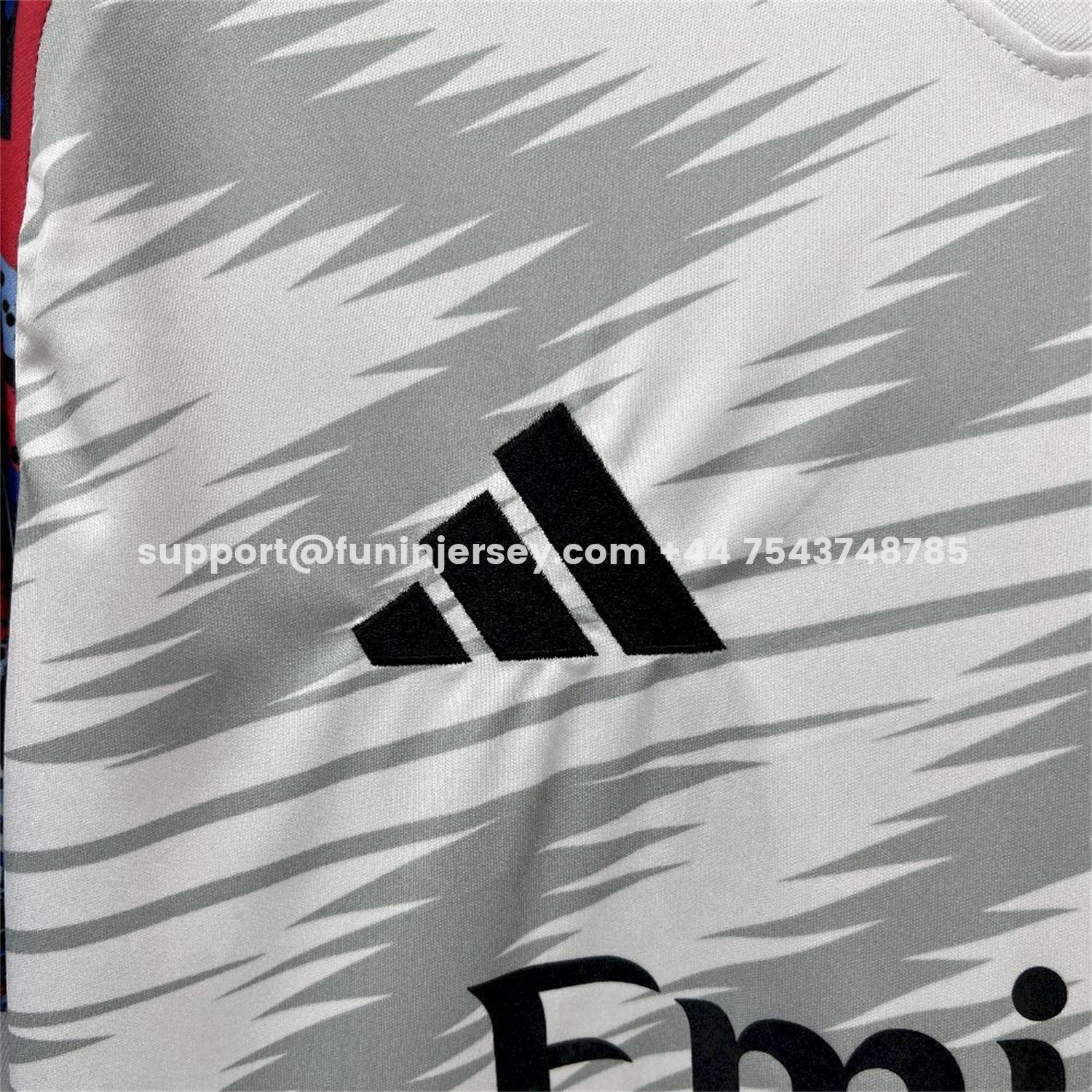 Funinjersey-Real Madrid 25-26 Grey And White Pre-Match Training Jersey - Fans Version