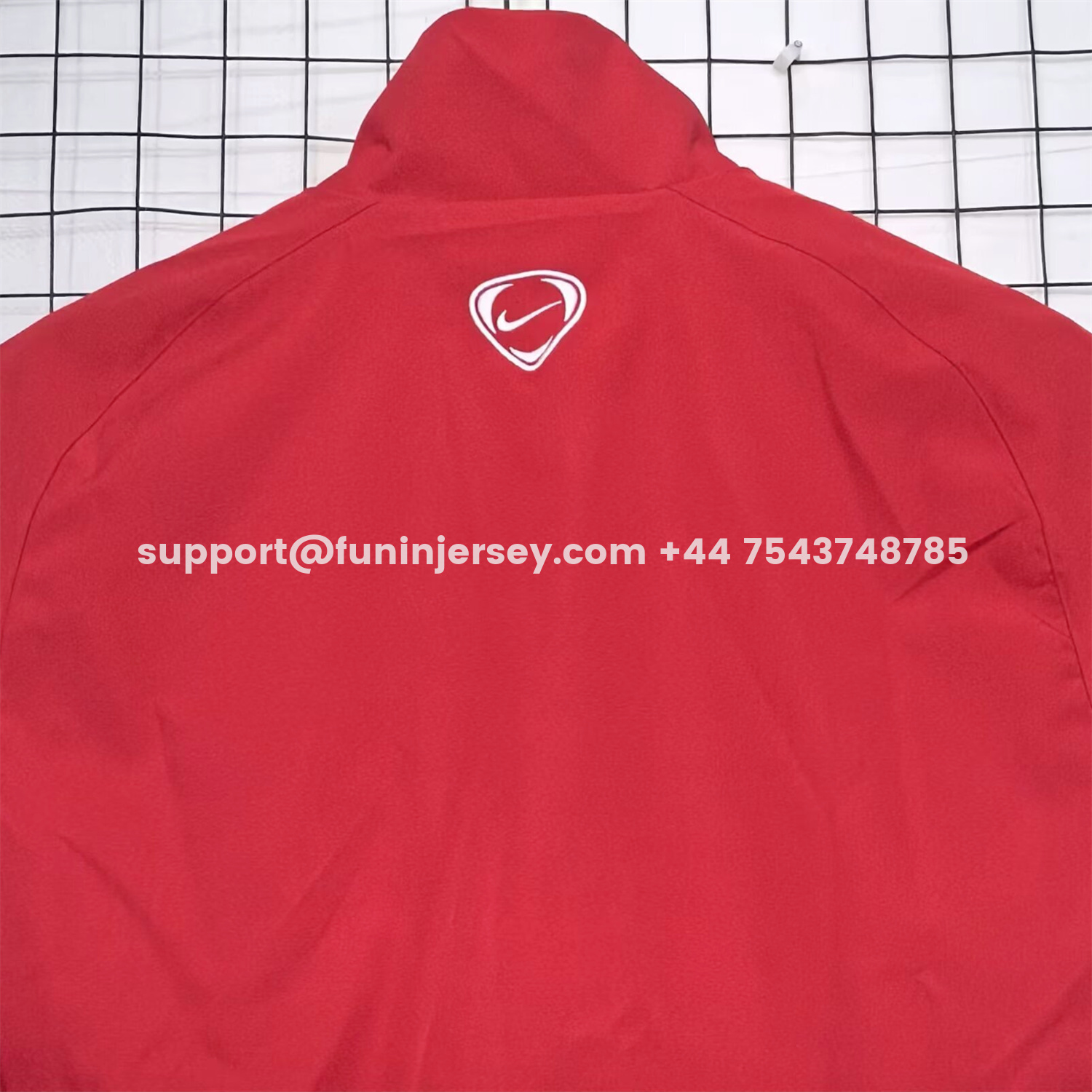 Funinjersey-Retro Manchester United 2010-11 Red Windbreaker Jacket