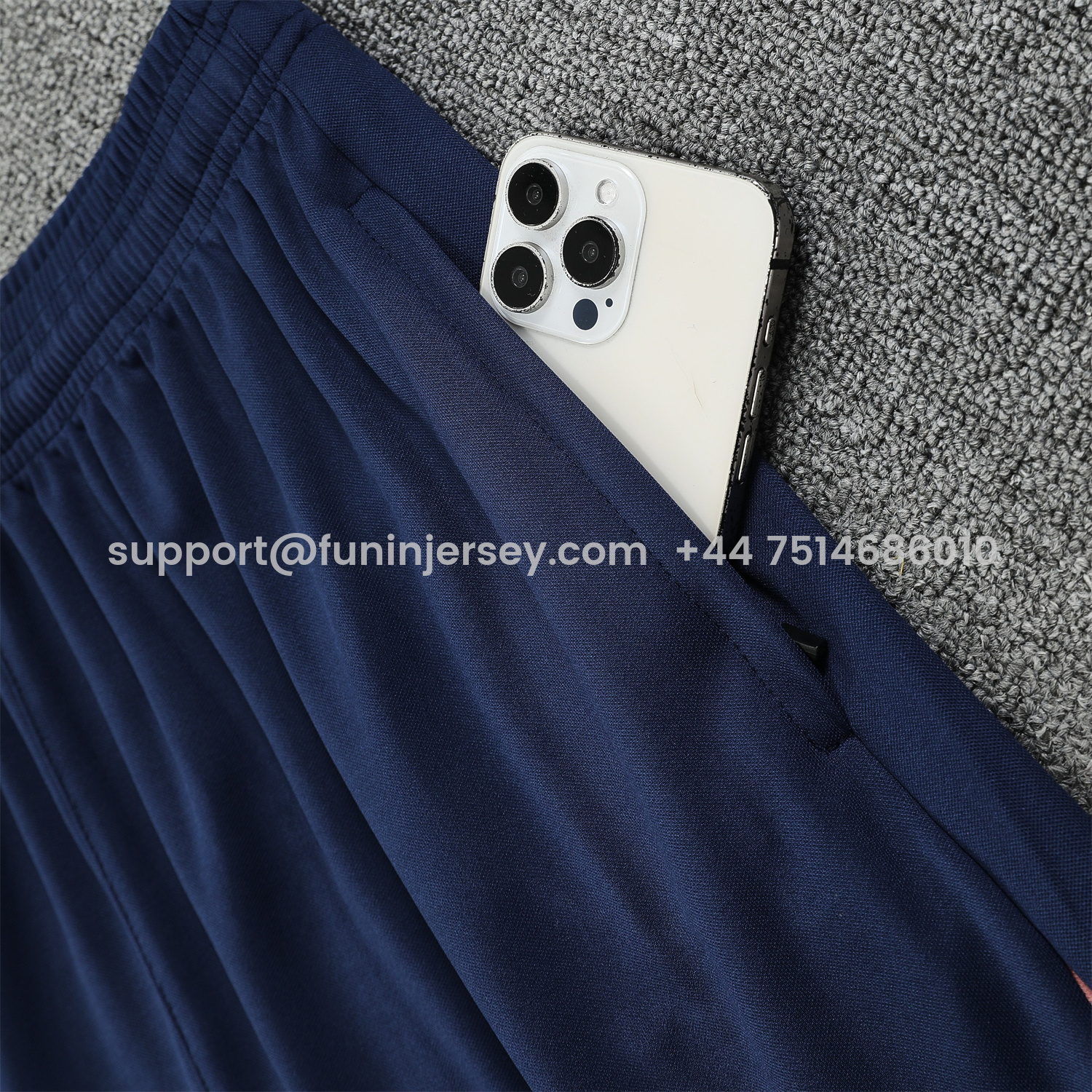 Funinjersey-Barcelona 25-26 Short-Sleeve Training Set - Cream Top & Deep Blue Shorts