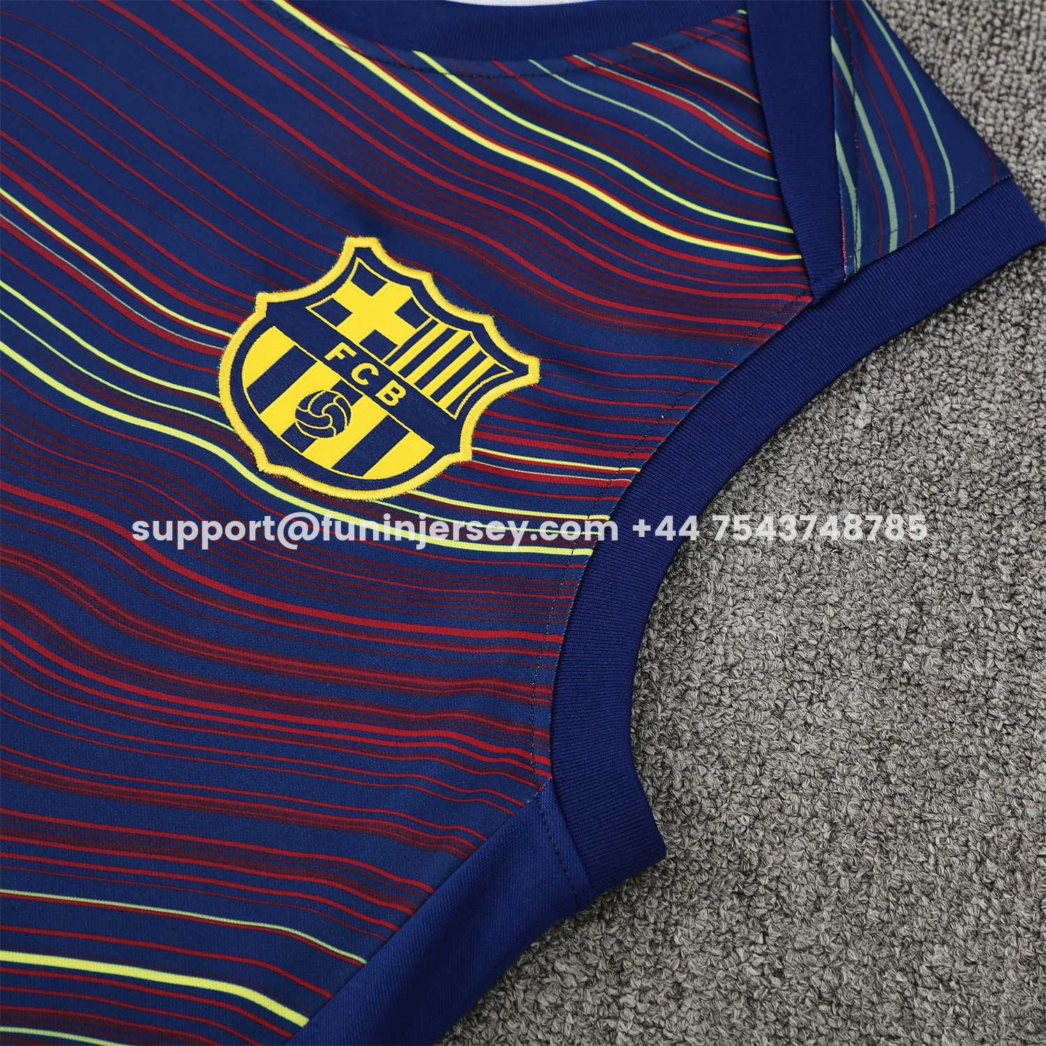 Funinjersey-Barcelona 25-26 Short-Sleeve Training Set - Colors Top & Dark Blue With Pink Accents Pants
