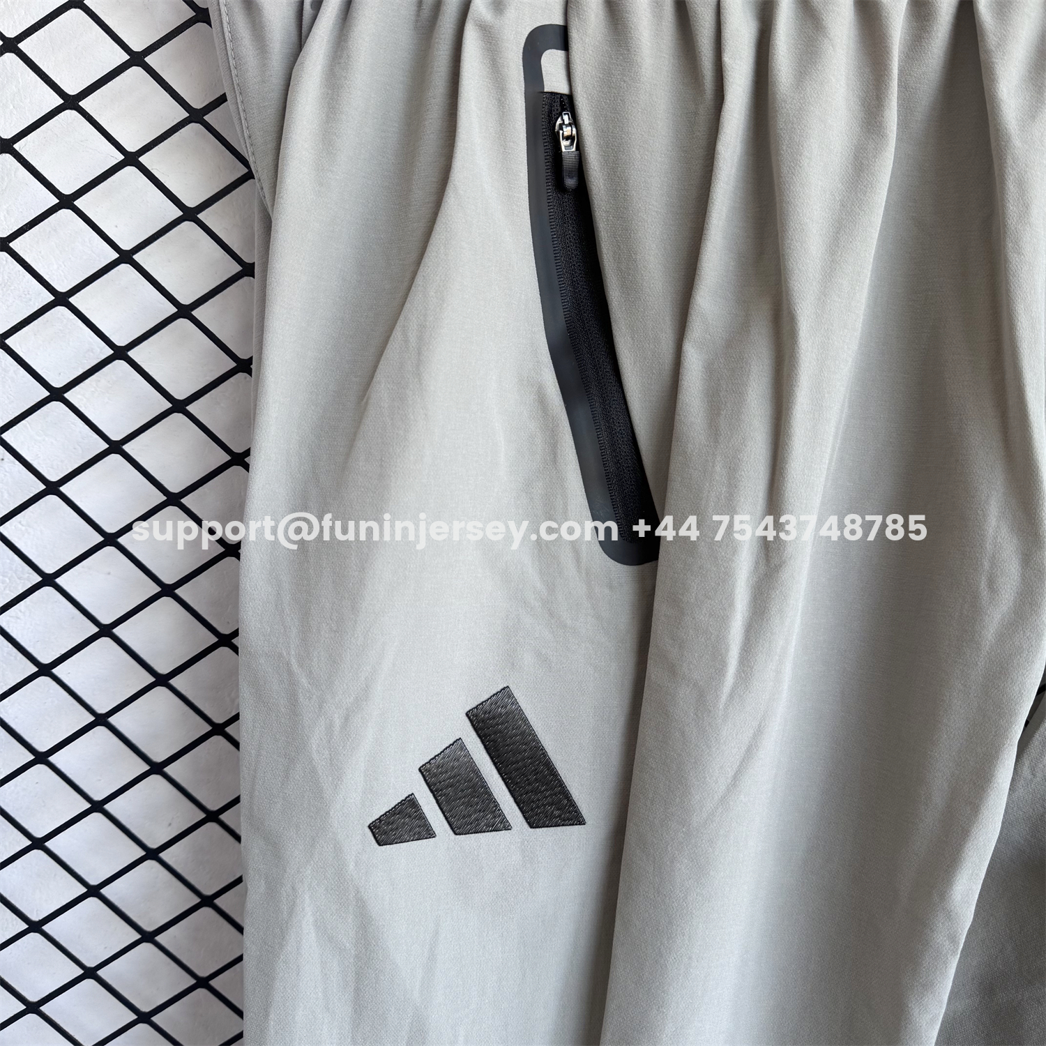 Funinjersey-Real Madrid 25-26 Windbreaker Training Set - Pure Grey Top and Pants