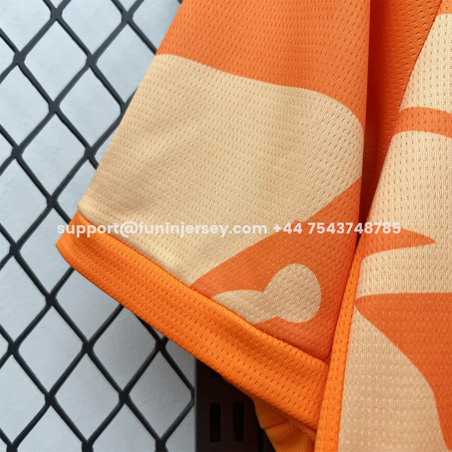 Funinjersey-Valencia 25-26 Retro Style Jersey - Fans Version