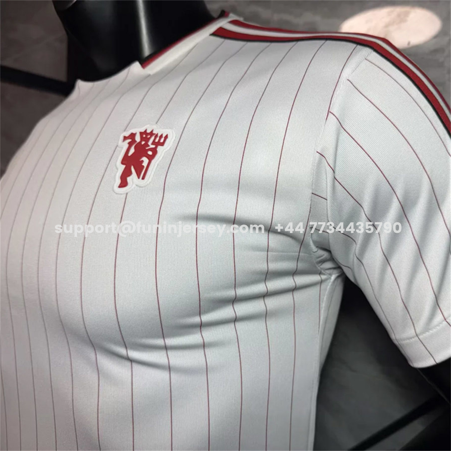 Funinjersey-Manchester United 25-26 Trefoil Red Lines White Travel Jersey - Player Version