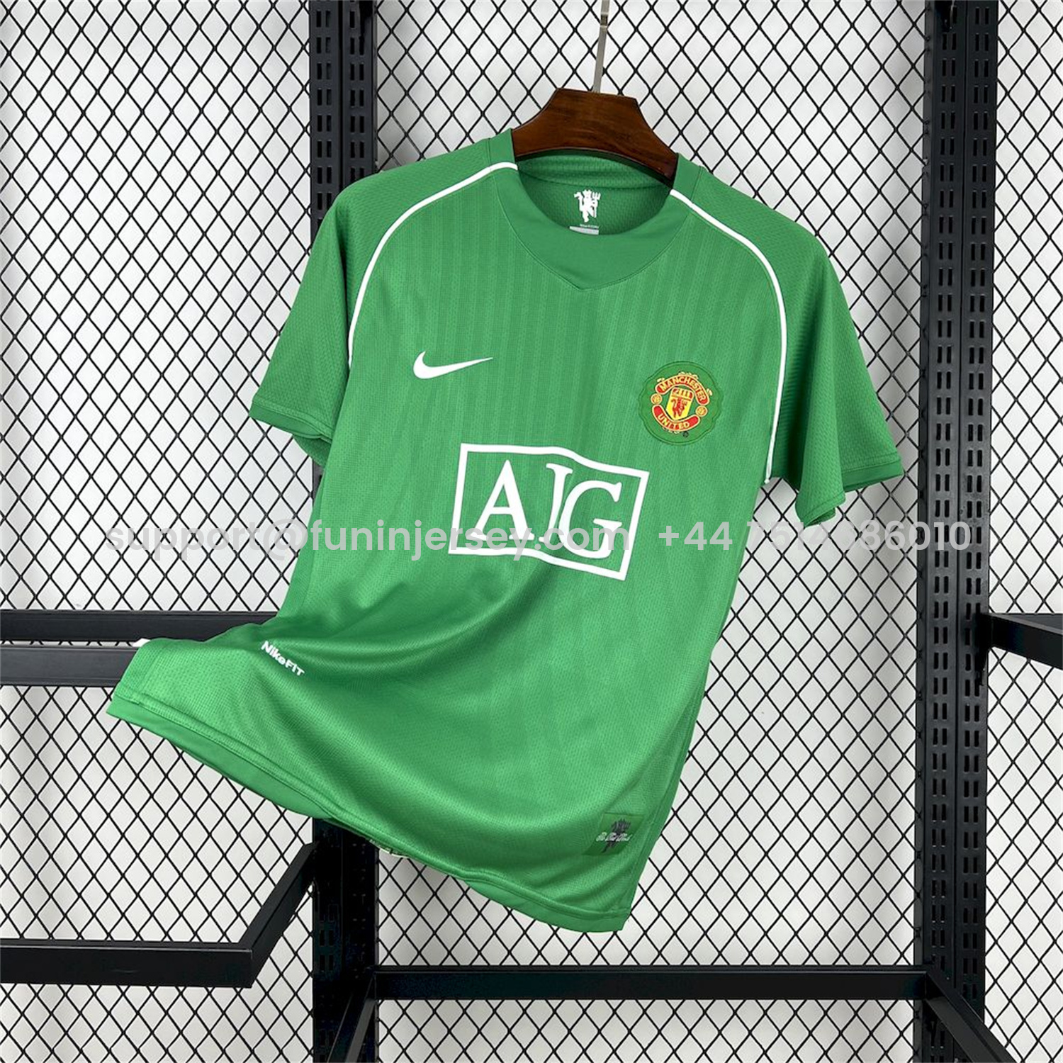 Funinjersey-Retro Manchester United 2007-08 Green Goalkeeper Jersey