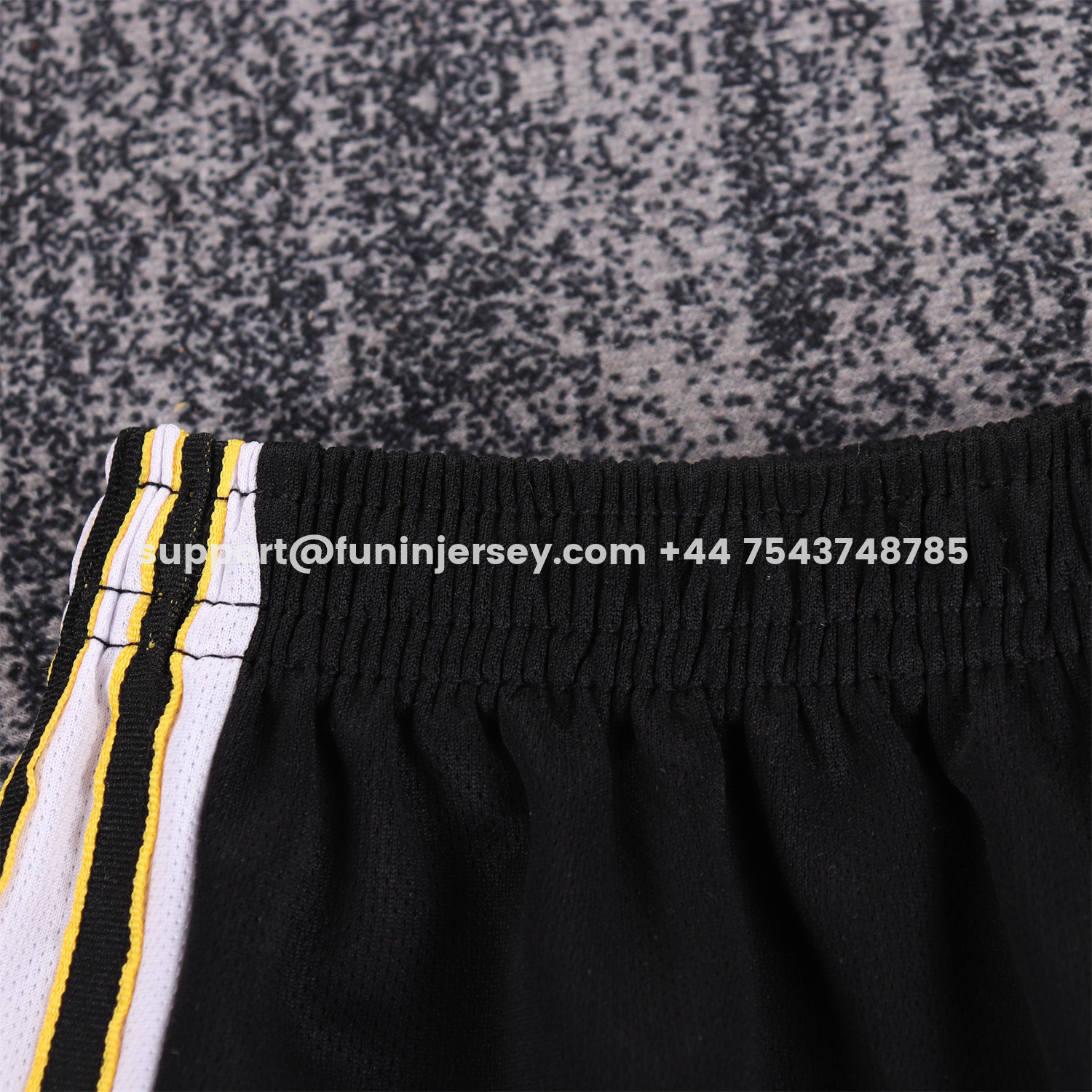 Funinjersey-Retro Newcastle United 1997-99 Home Kids Kit