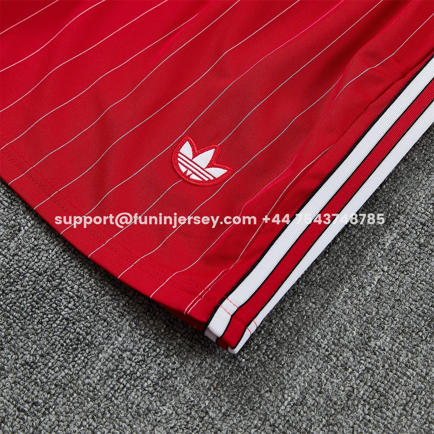 Funinjersey-Manchester United 25-26 Retro Style Vest Training Set - Red With White Stripes Top & Pants