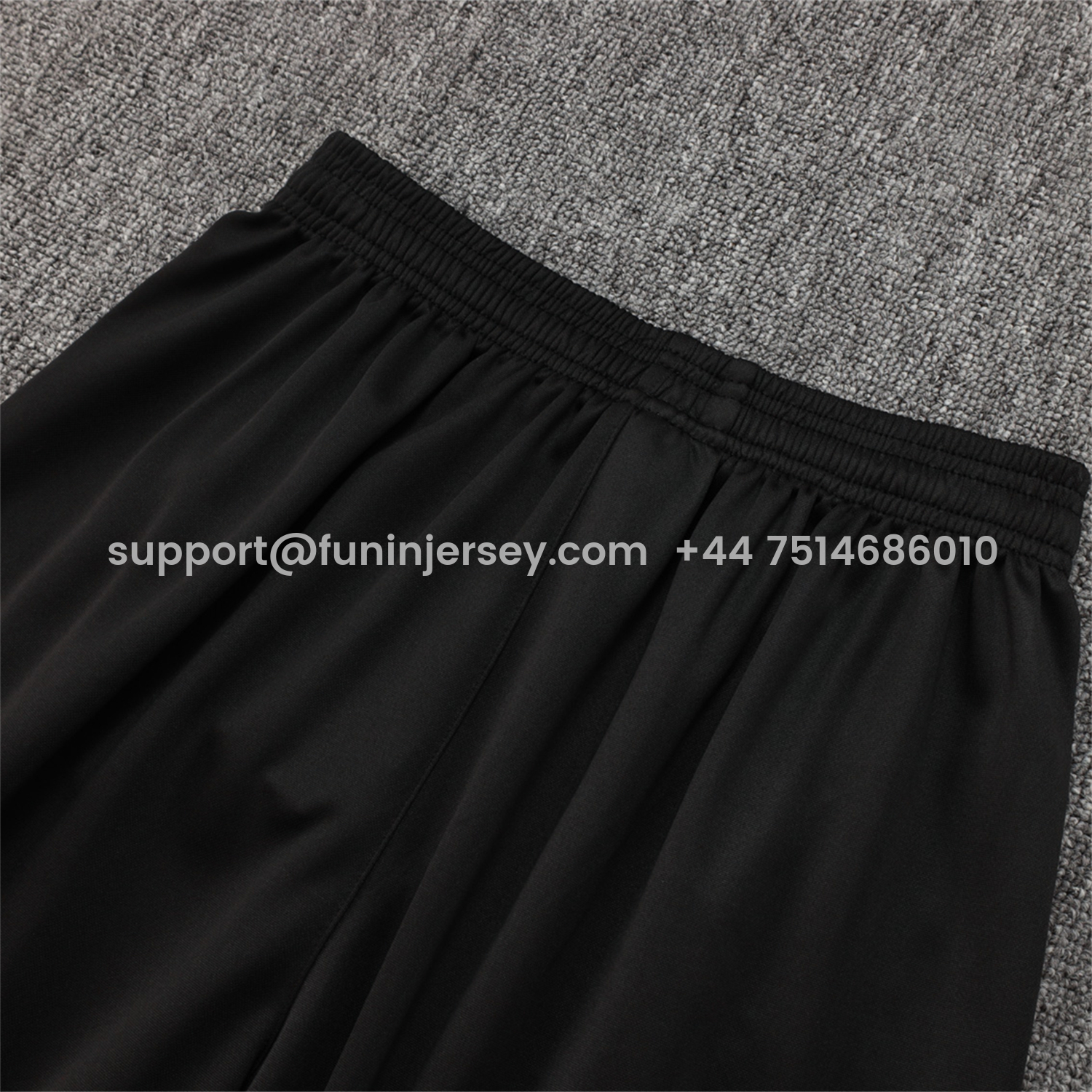 Funinjersey-Liver.pool 25-26 Vest Training Set - Black Vest & Black Shorts