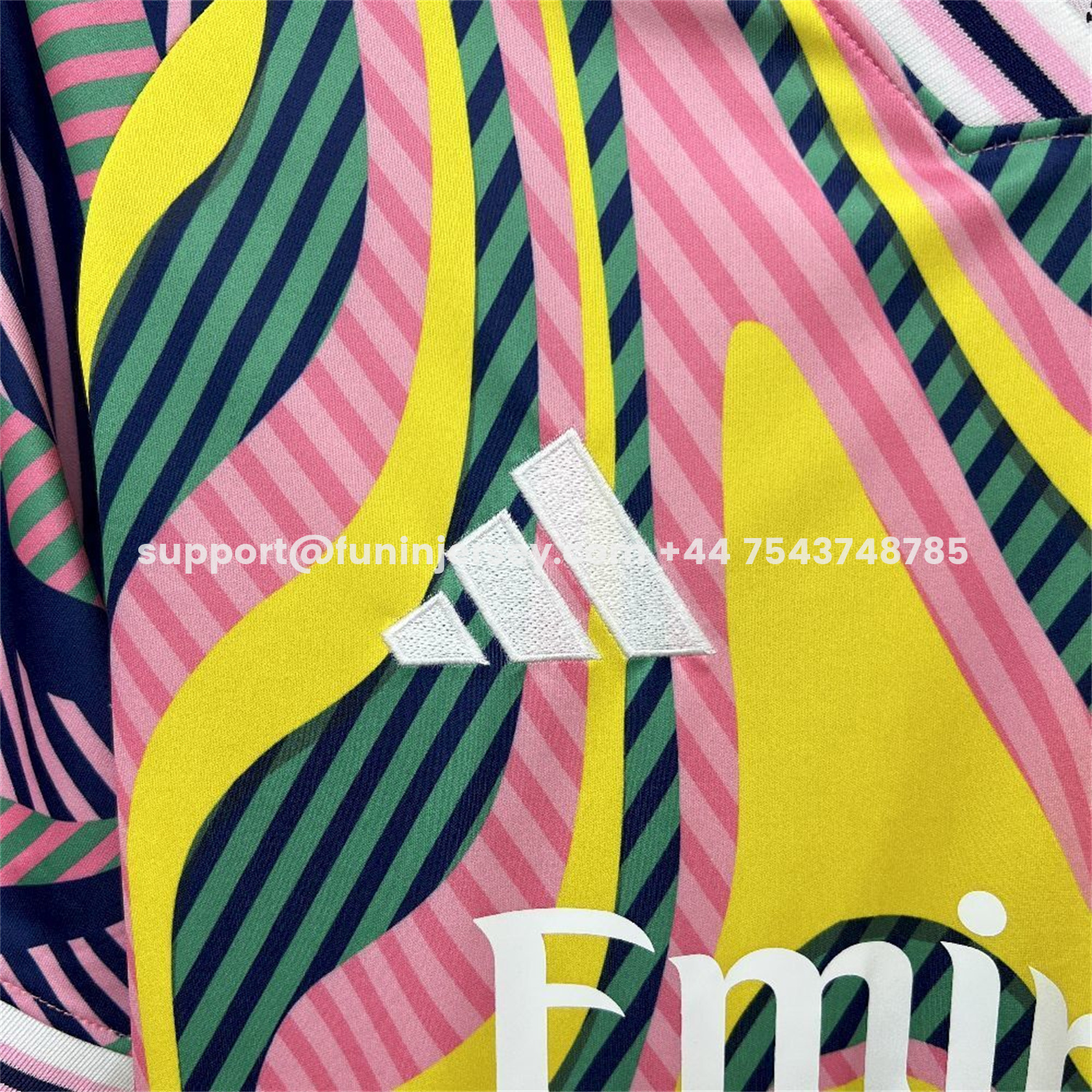 Funinjersey-Real Madrid 25-26 Iridescent Colors Pre-Match Training Jersey - Fans Version