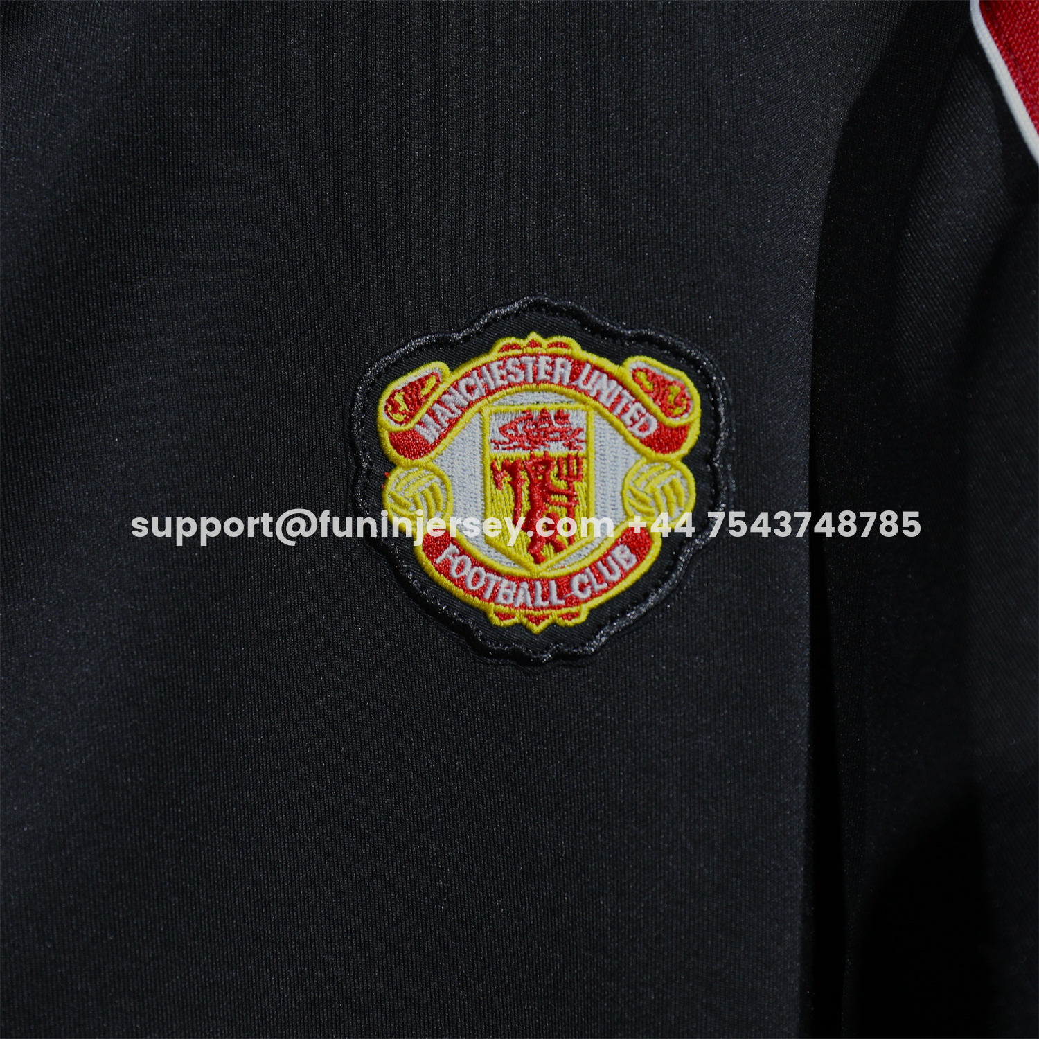 Funinjersey-Manchester United 25-26 Red Lines Training Set - Black Top and Black Pants