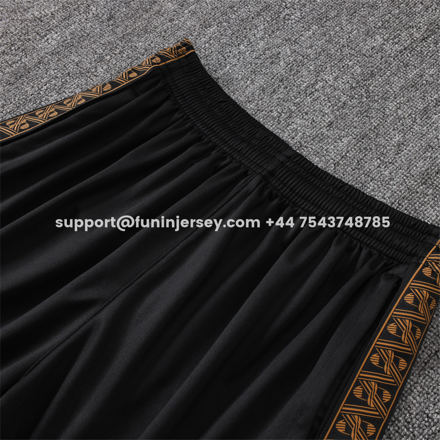 Funinjersey-Portugal 2026 Long Sleeve Training Set - Gold Lines Black Top & Pants