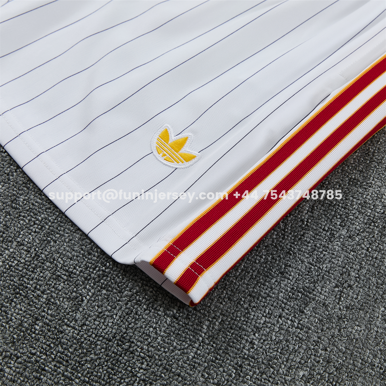 Funinjersey-Roma 25-26 Retro Style Vest Training Set - White With Red Details Top & Pants