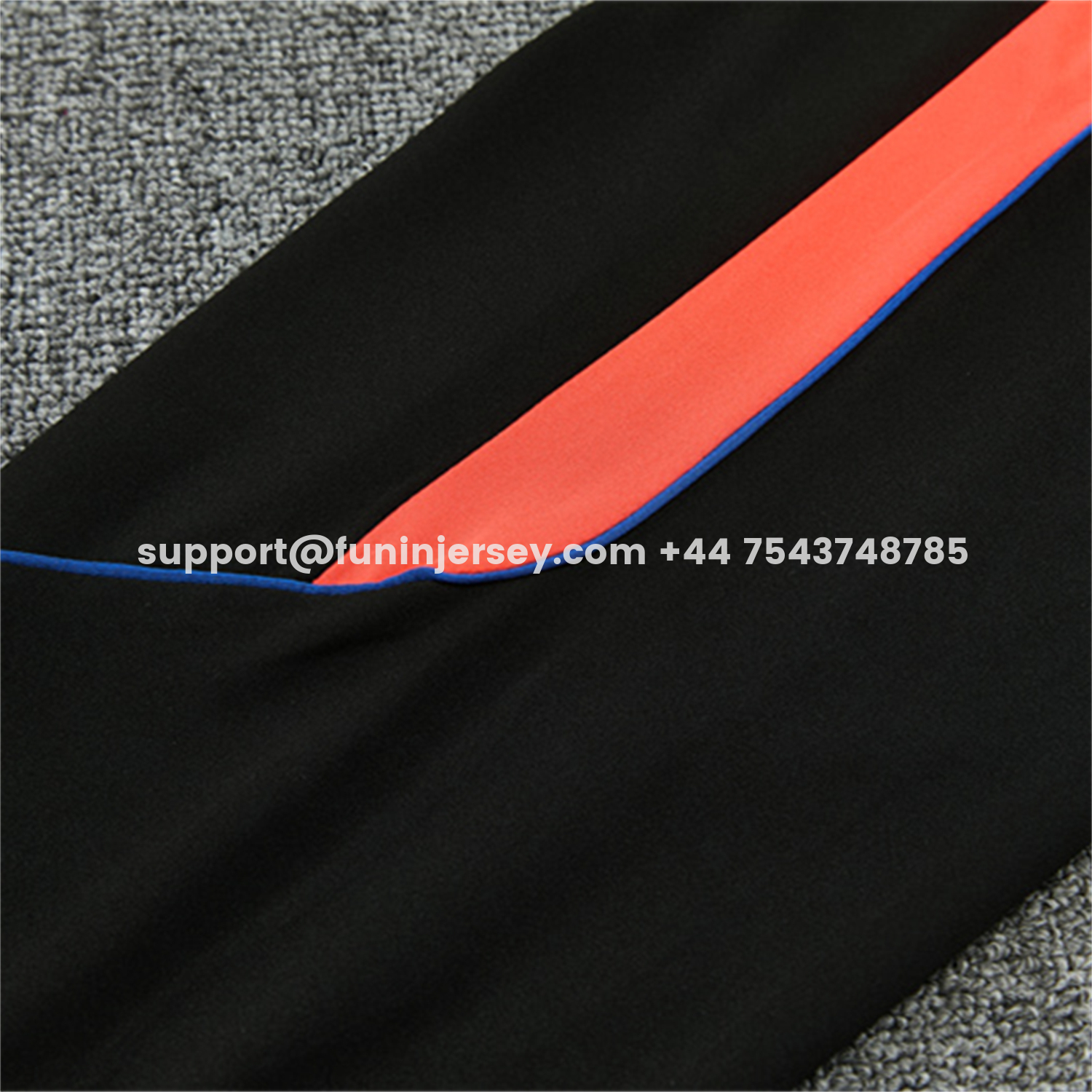 Funinjersey-Paris Saint-Germain 26-27 Kids Long Sleeves Training Set - Black With Pink Top & Pants