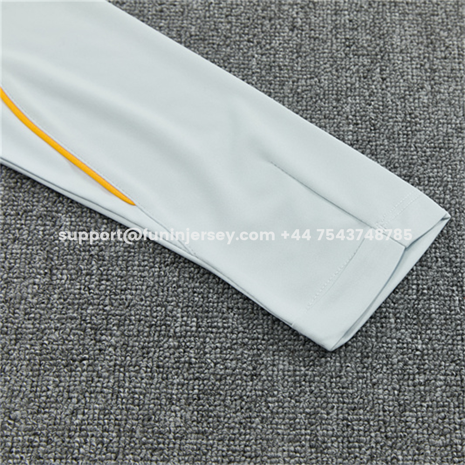 Funinjersey-Barcelona 26-27 Long Sleeves Training Set - Light Grey Top & Black Pants