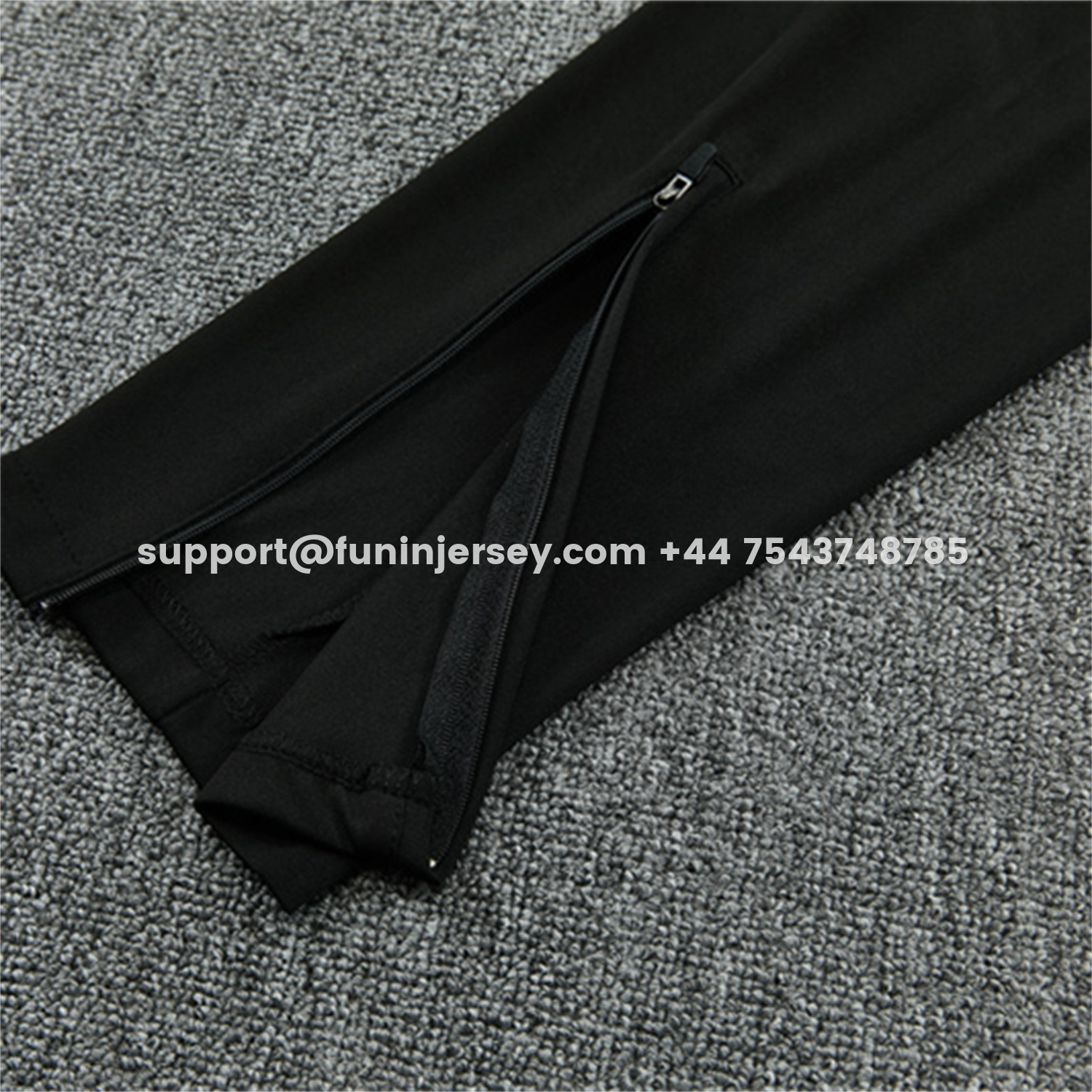Funinjersey-Paris Saint-Germain 26-27 Long Sleeves Training Set - Black With Pink Top & Pants