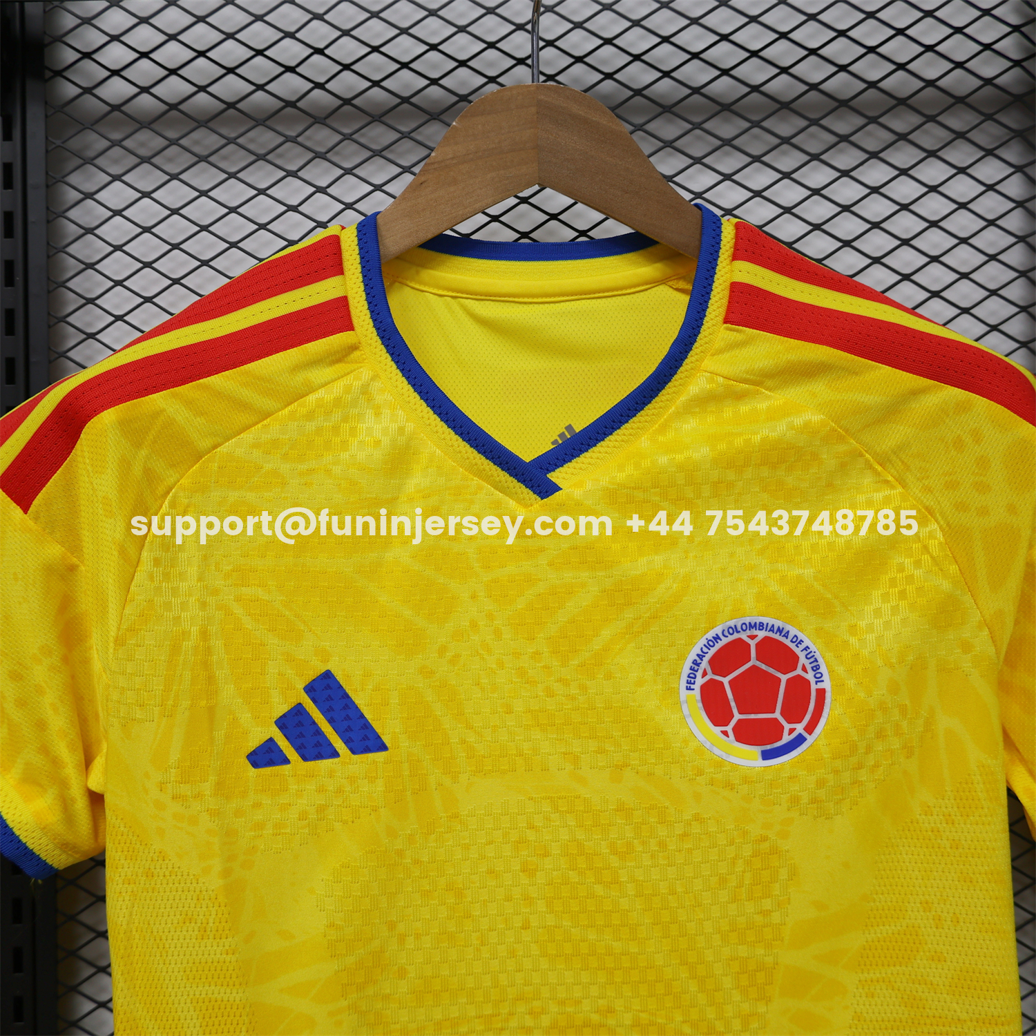 Funinjersey-Women's Colombia 2026 Home Cropped Jersey - Player Version