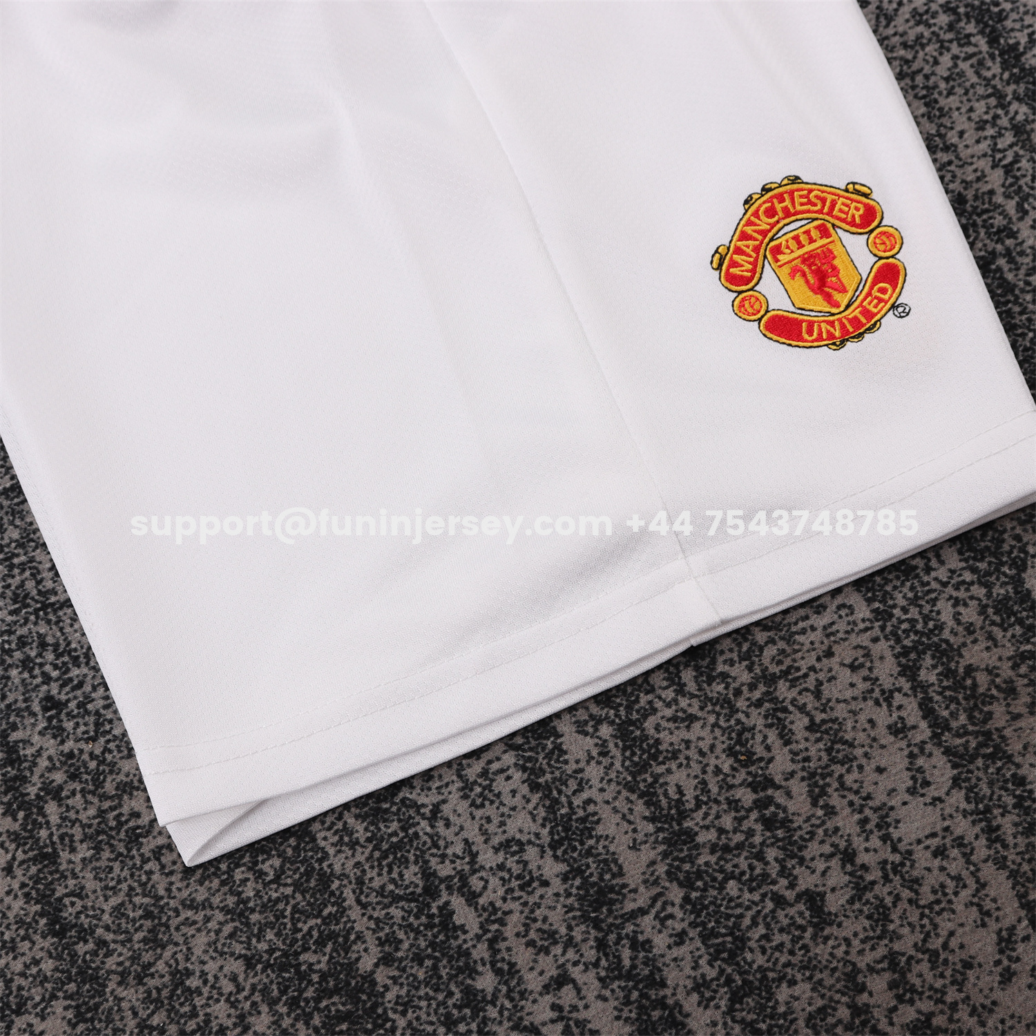 Funinjersey-Retro Manchester United 2005-06 Home Kids Kit
