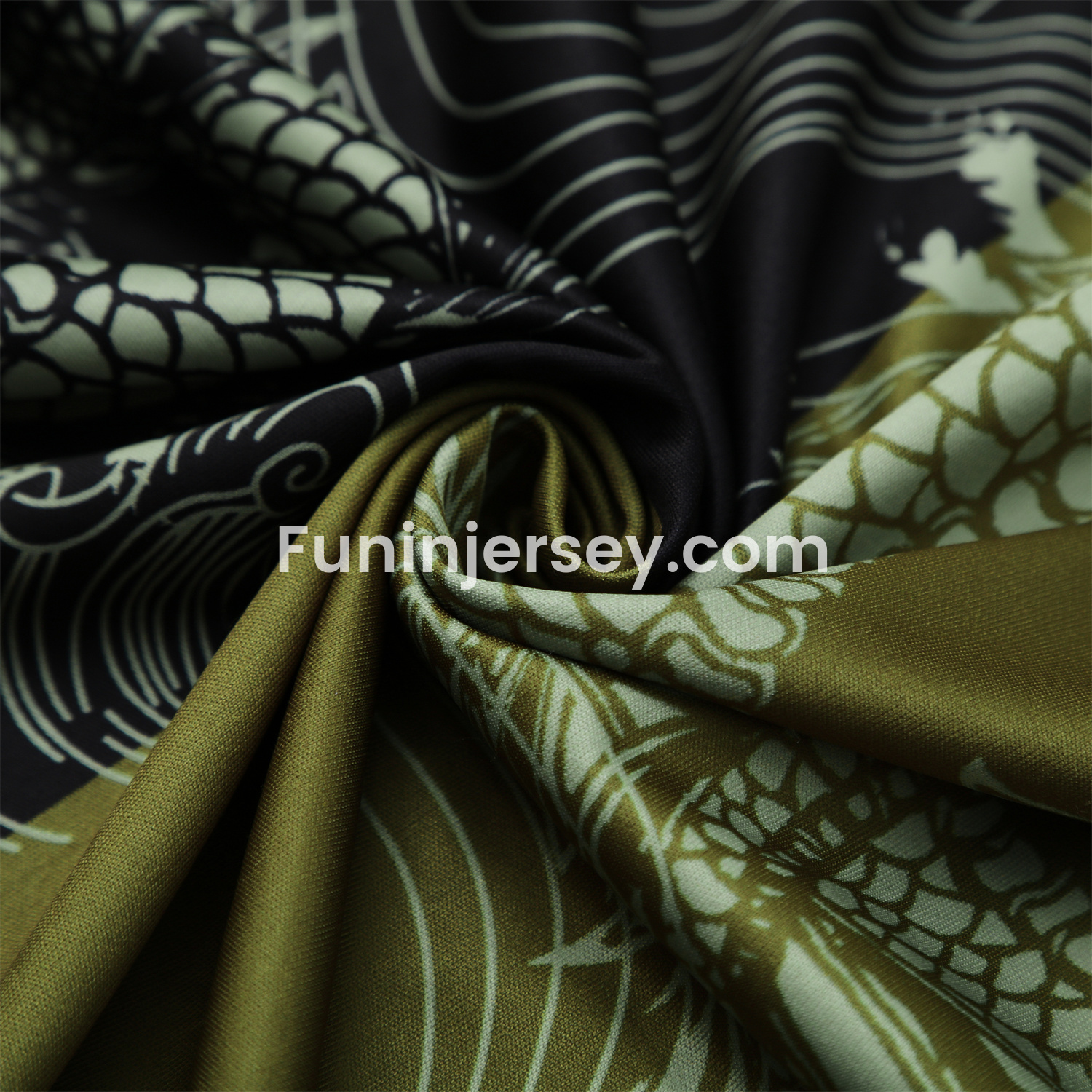 Funinjersey-Real Madrid 25-26 Vest Training Set - Green-Black Dragon Vest & Black-White Shorts