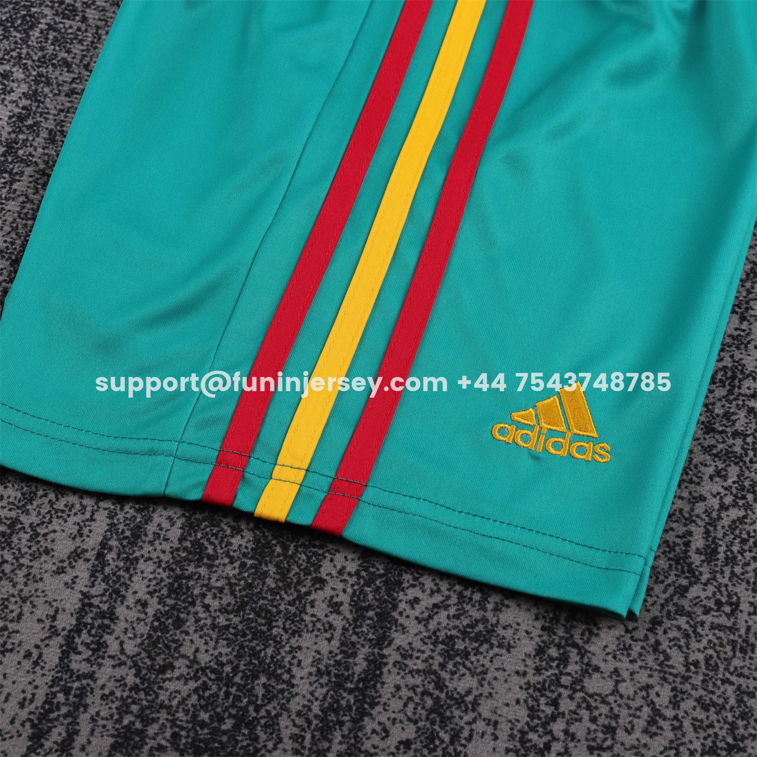 Funinjersey-Retro Spain 2010 Green Goalkeeper Kids Kit