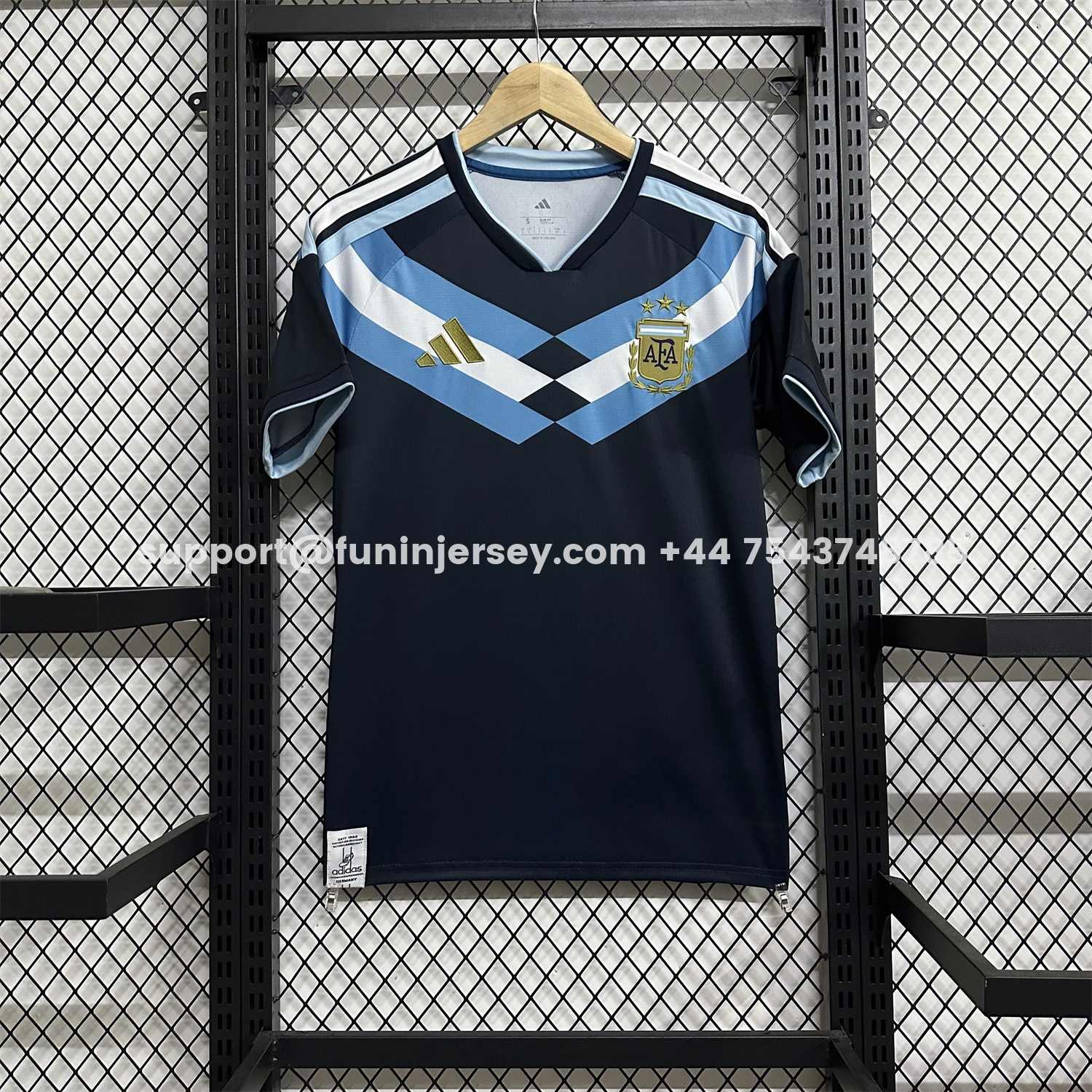 Funinjersey-Argentina 2026 Blue Shoulder Stripes Special Jersey - Fans Version
